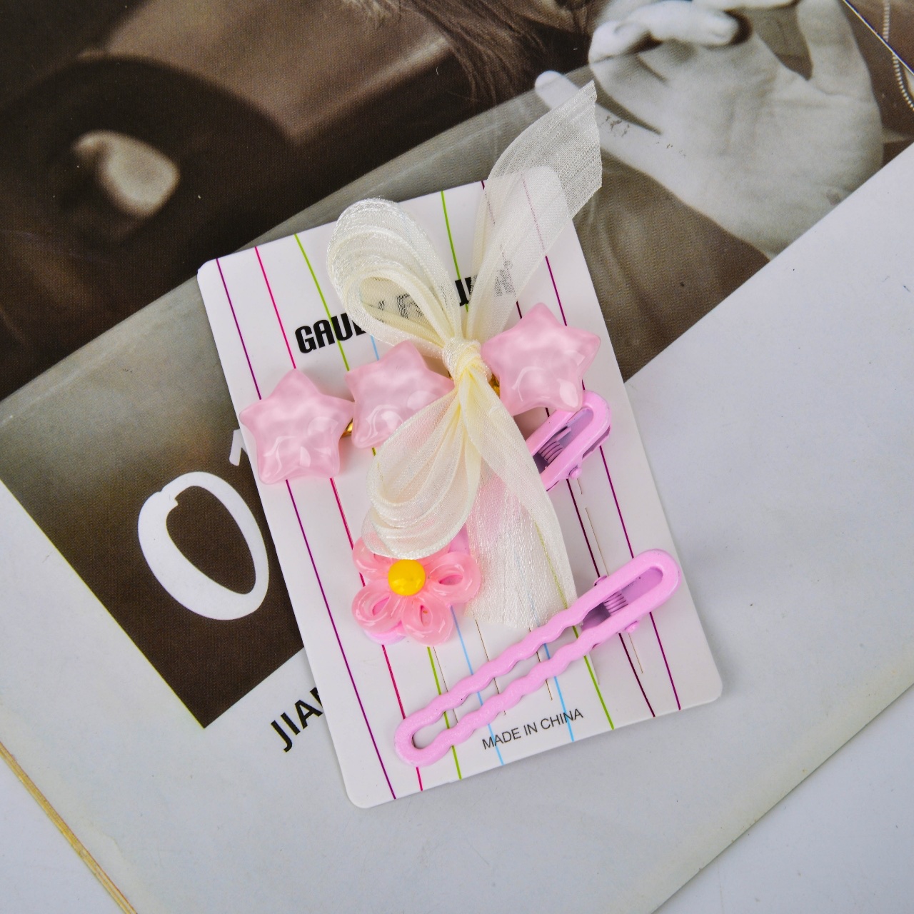 Five-pointed star accessory hair clip Specification image