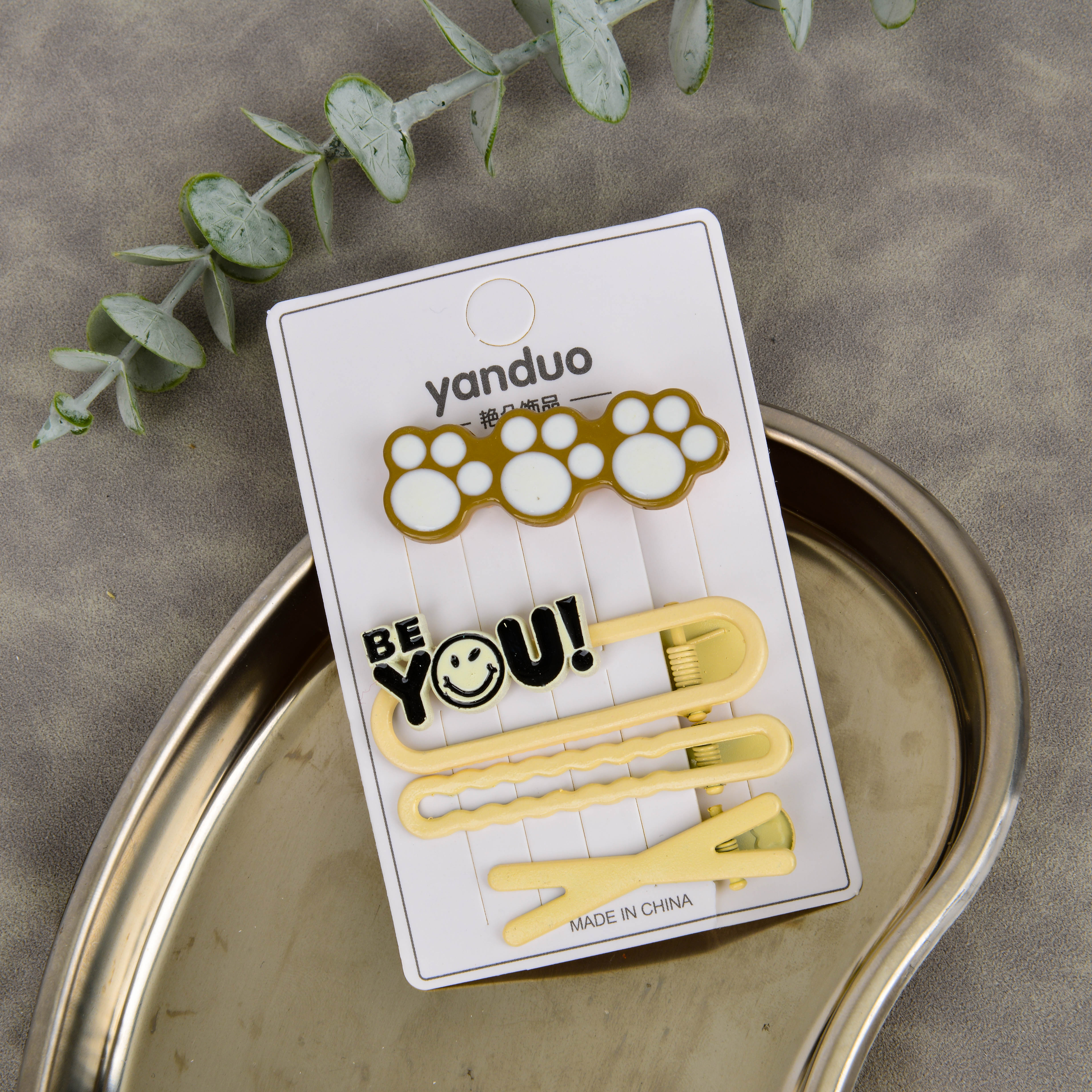 Cat paw hairpin Item Picture