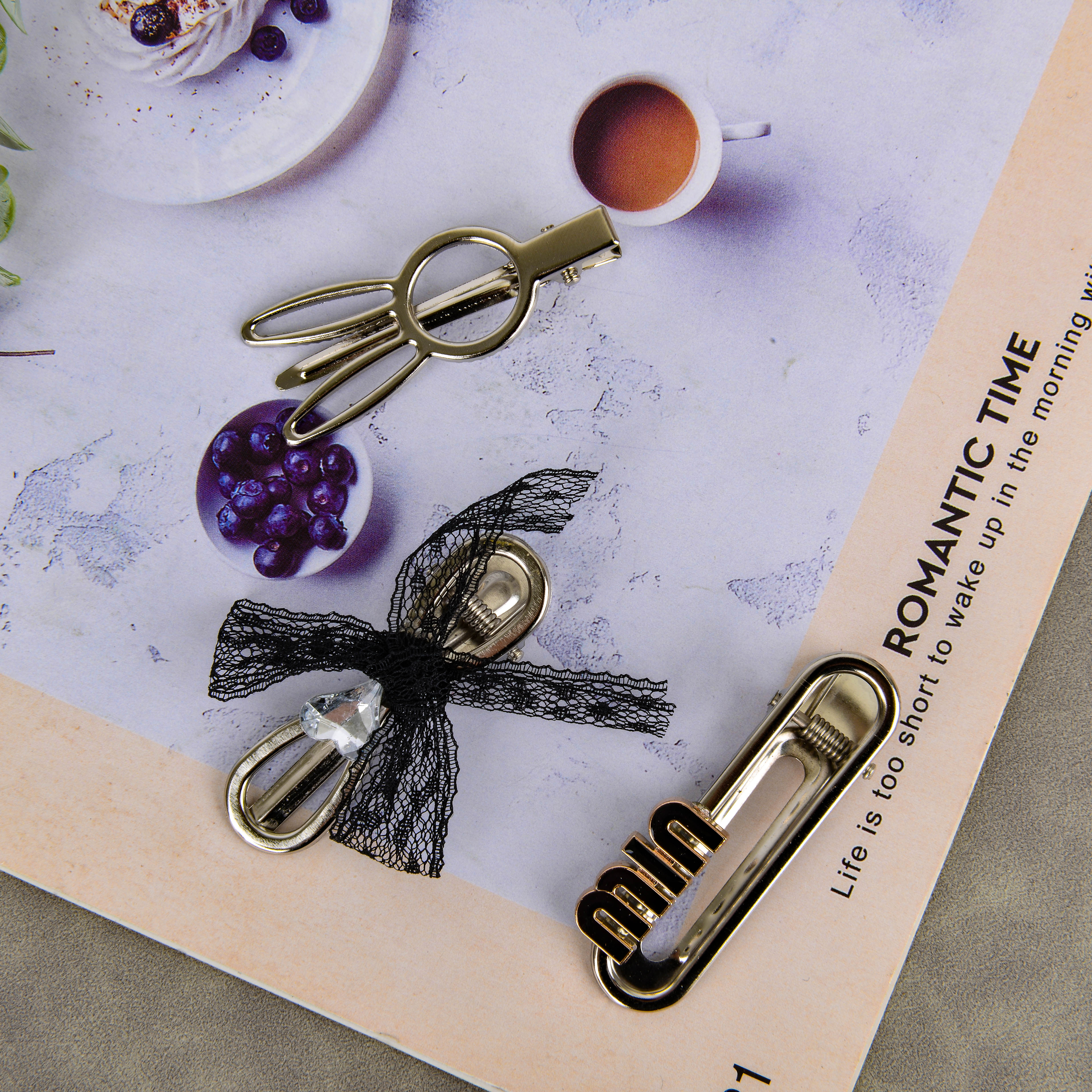 Fashionable and cute hair accessories, hair fixing ornaments Item Picture