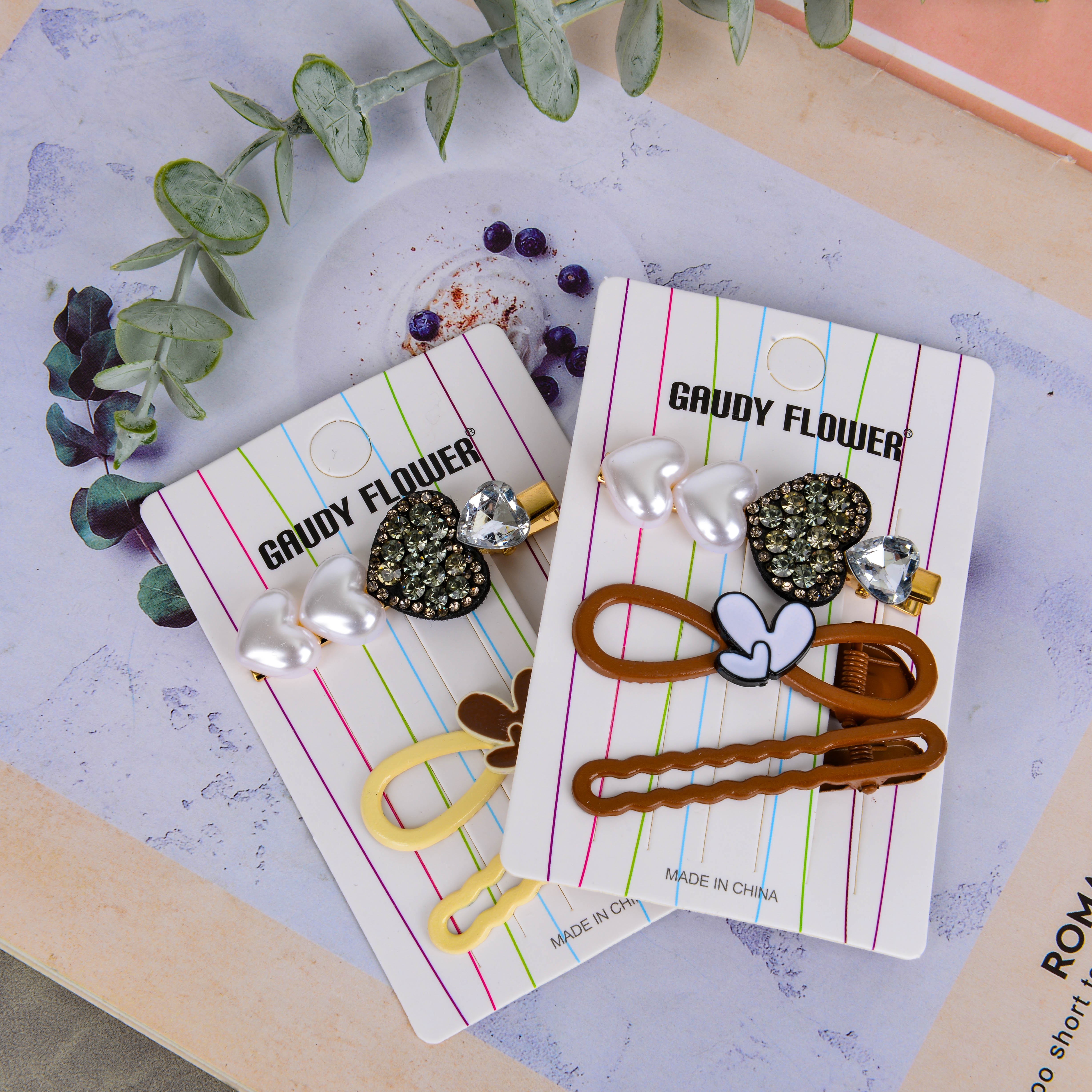 Children's hair clips are lightweight, long-lasting and do not damage hair. New trendy hair accessories details Picture