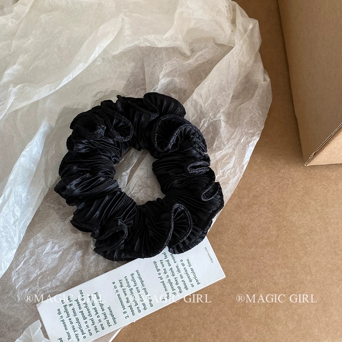 Korean high-end gold label satin large intestine hair band, simple and durable, black ear edge, leather band, pleated hair band, hair accessory, hair band detail image 7