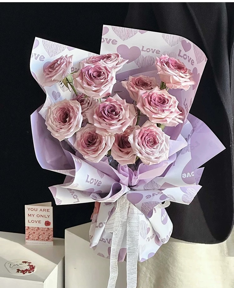 Pengfa Packaging Factory Store "Love in Heart" Flower Wrapping paper Thickened waterproof Feather paper Valentine's Day bouquet Flower Shop Packaging Materials DIY materials