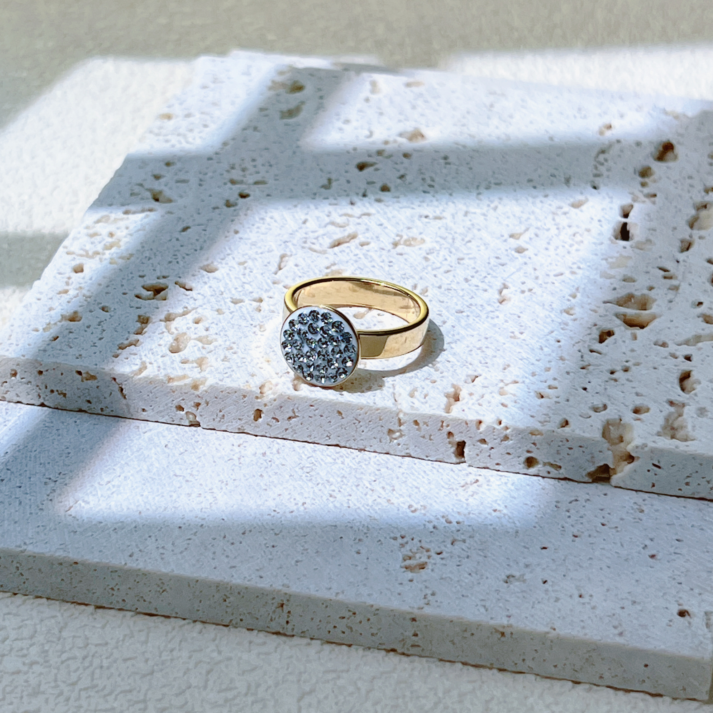 Stainless steel colored zircon ring with unique design, medieval style zircon brilliant luster, fashionable women's ring jewelry detail image 5