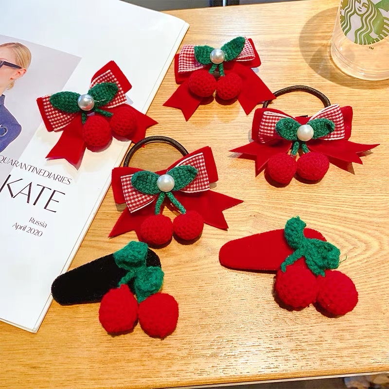 流行饰品，爪子，四个珍珠发箍头箍珍珠发卡女士拼接韩版毛发箍发箍发卡女士拼接韩版毛发箍发箍