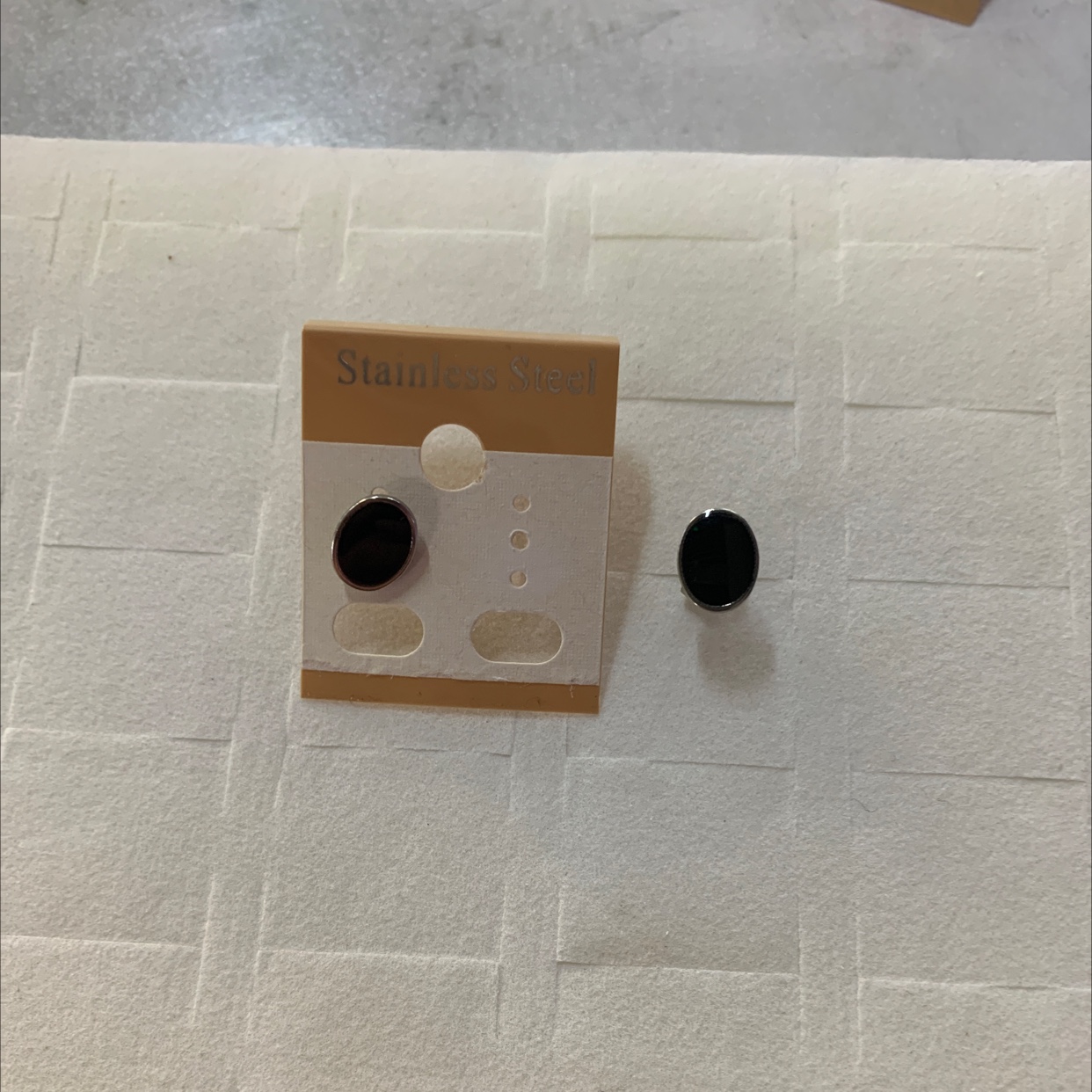 程洁不锈钢材质饰品批发零售款式时尚简洁精致大气上档次不绣钢耳钉