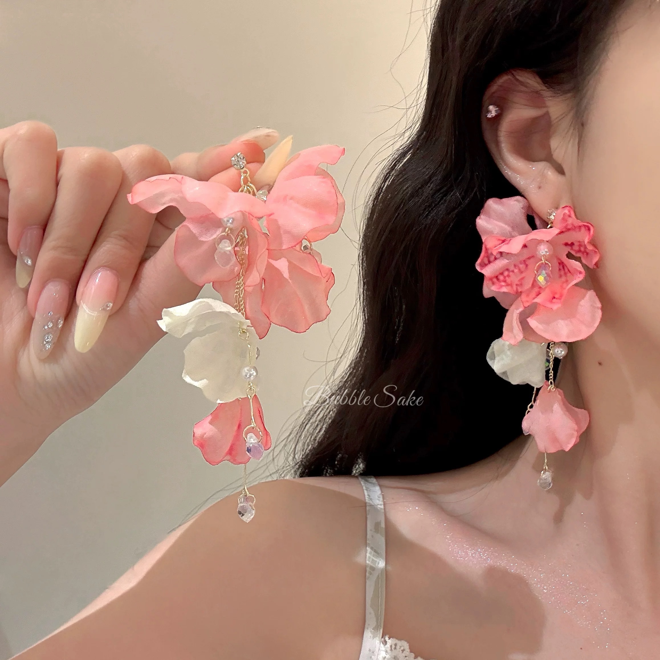 气质耳环女长款 优雅耳钉 精致耳饰女长款植绒饰品 耳钉女长款气质款式 美丽耳饰搭配必备耳钉