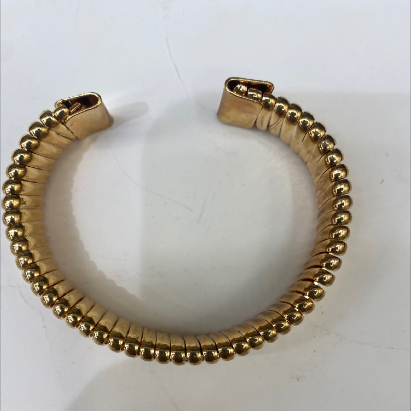 Wrapped iron sheet bracelet, exquisite handcrafted, fashionable casual bracelet for ladies detail image 3
