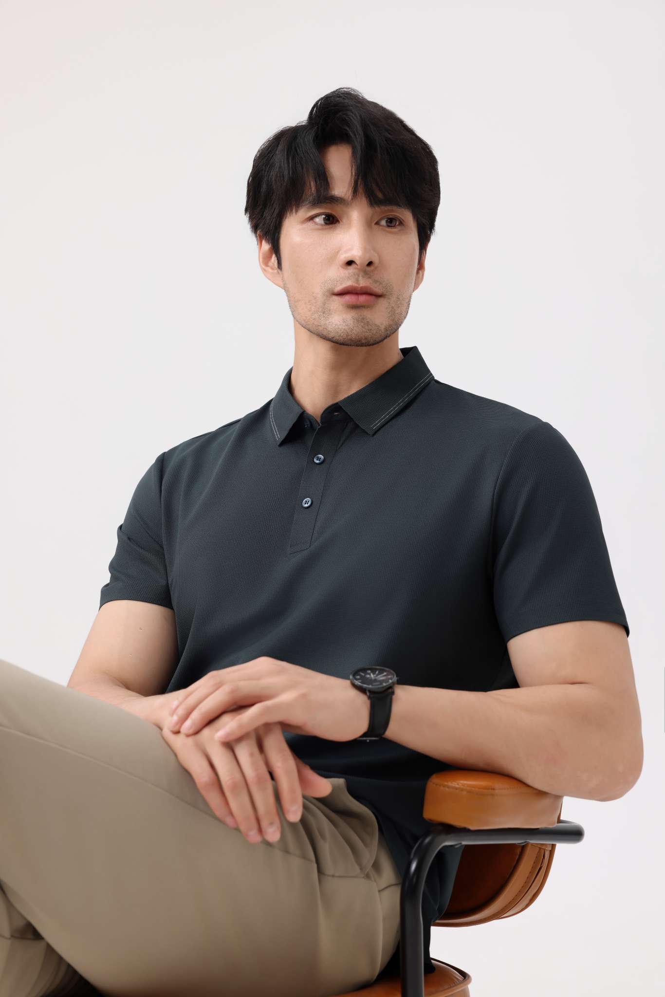 Cross-border high-quality 5A800 melamine seamless solid color round neck seamless, high-end quick-drying ice cool silk men's short-sleeved, high-end occasion men's casual wear, comfortable, breathable and fashionable new style detail image 16