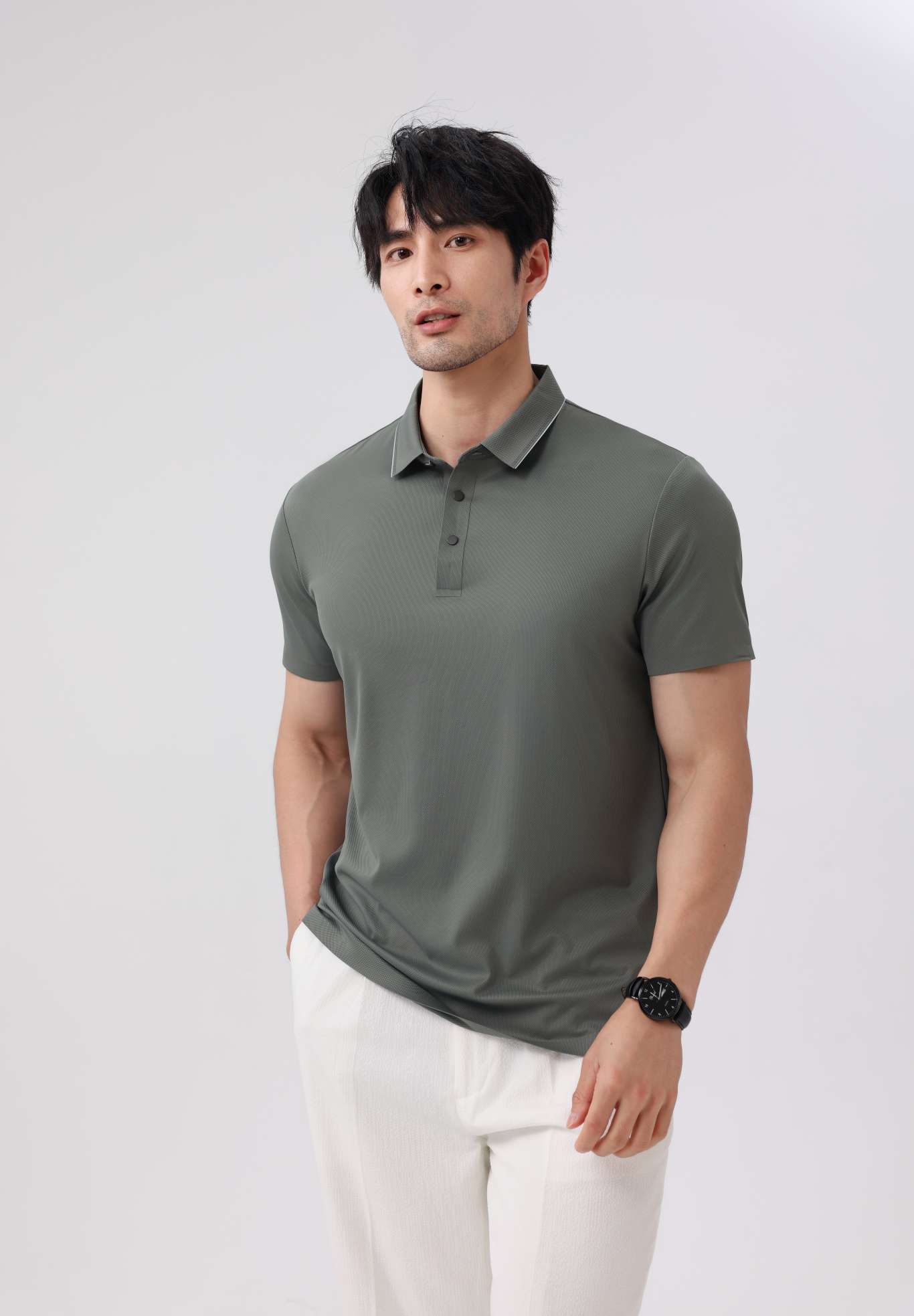 Cross-border high-quality 5A300 brocade ammonia seamless solid color round neck seamless, high-end quick-drying ice cool silk men's short-sleeved, high-end occasion men's casual wear, comfortable, breathable and fashionable new style detail image 13