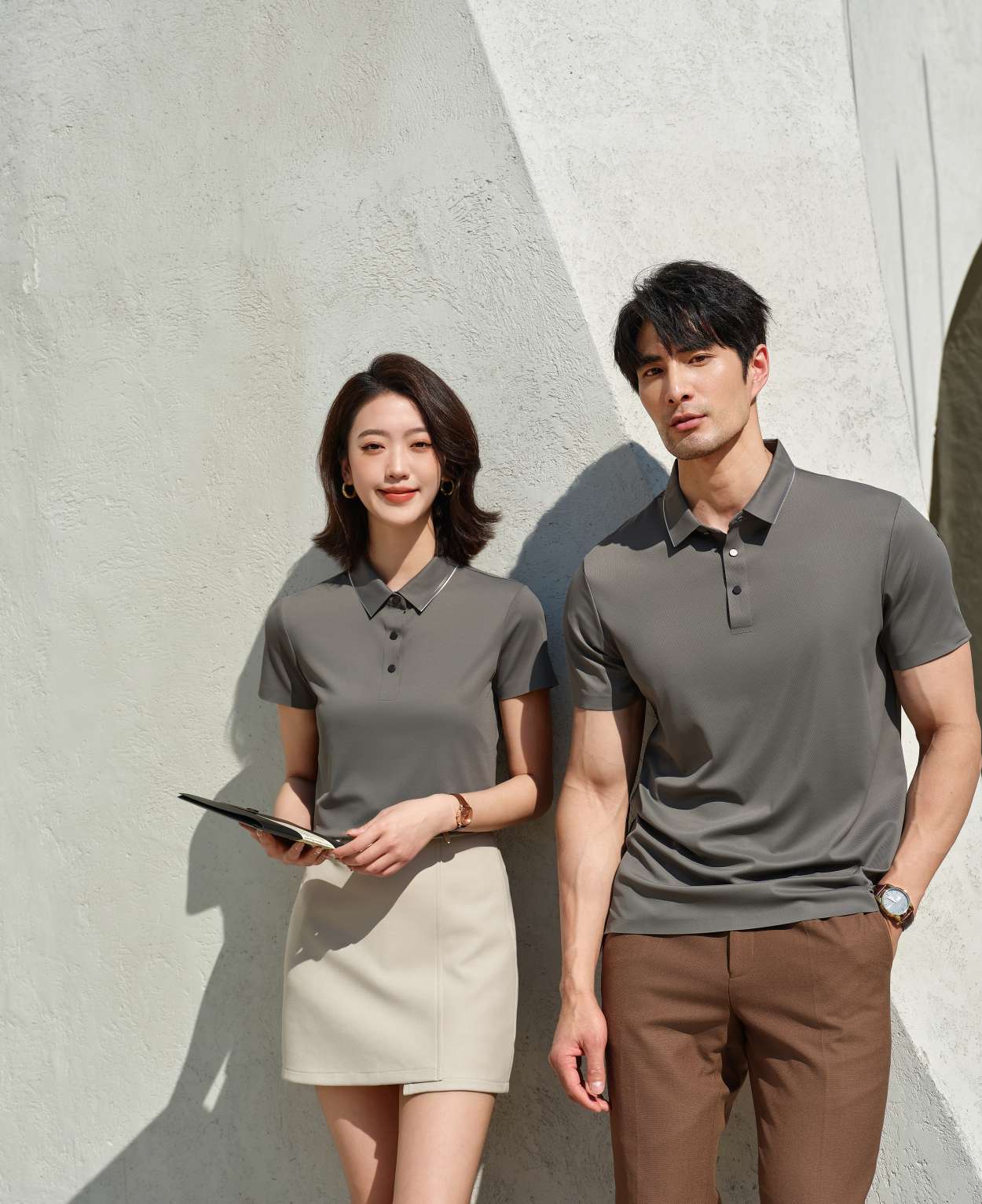 Cross-border high-quality 5A300 brocade ammonia seamless solid color round neck seamless, high-end quick-drying ice cool silk men's short-sleeved, high-end occasion men's casual wear, comfortable, breathable and fashionable new style detail image 17