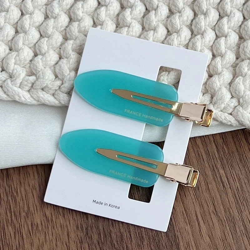 This is a special hair accessory for children. It comes with a hair bun, a nylon hair band and a hair accessory. The integrated design makes it easy to create a sweet hairstyle detail image 5