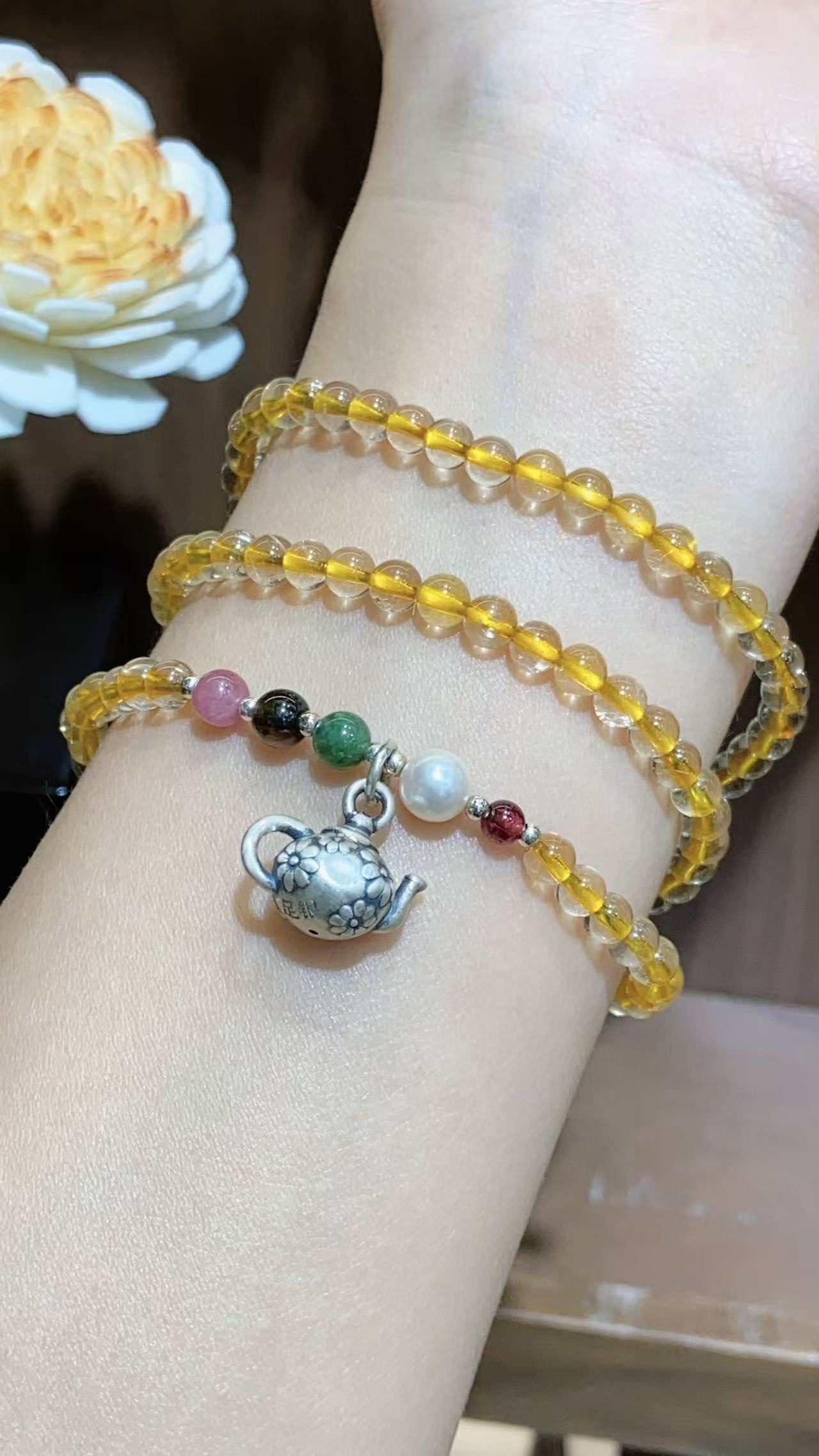 黄水晶把把壶原创手链。水晶手串产品图