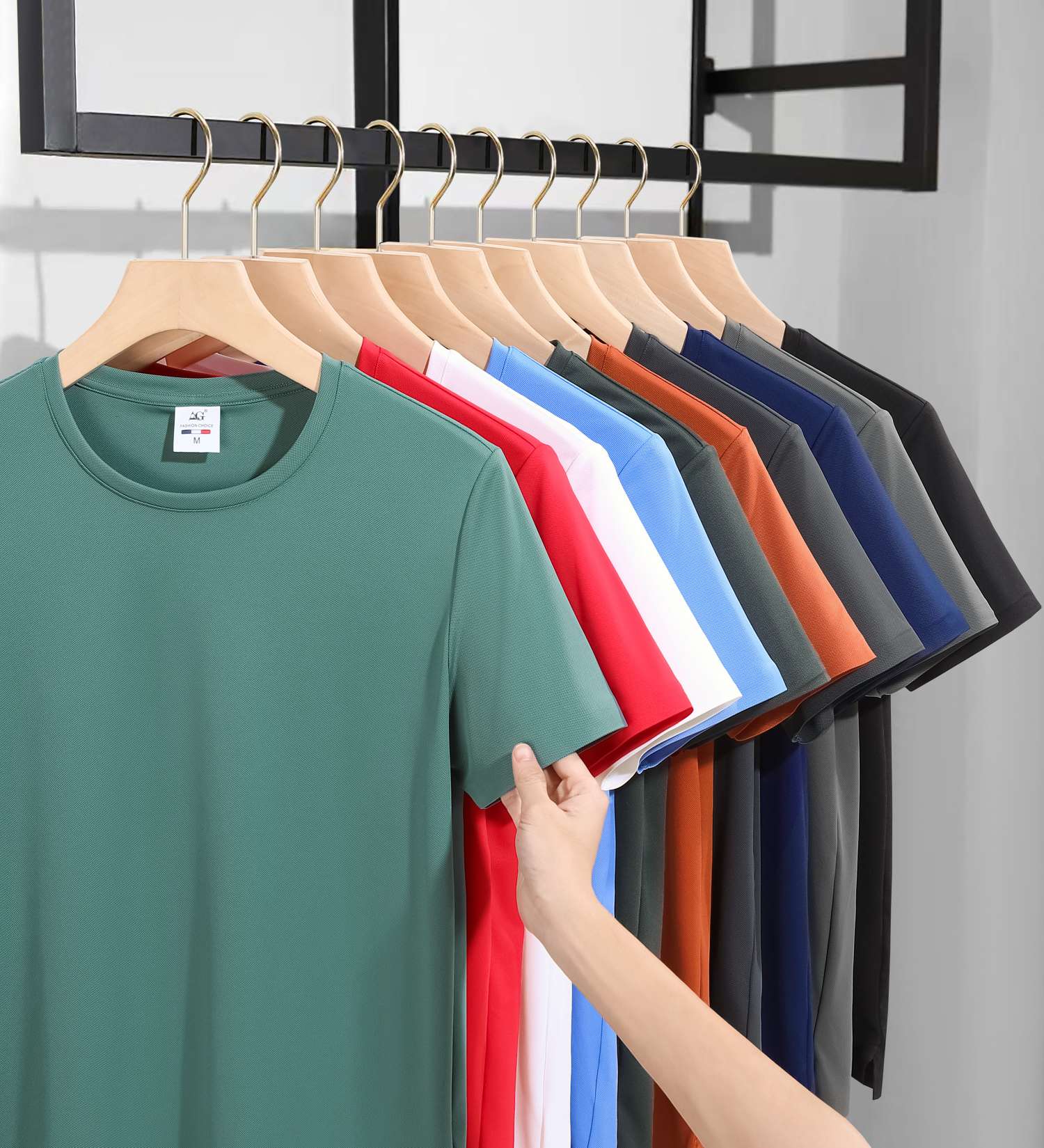 Cross-border high-quality 5A100 brocade ammonia seamless solid color round neck seamless, high-end quick-drying ice cool silk men's short-sleeved, high-end occasion men's casual wear, comfortable, breathable and fashionable new style detail image 6