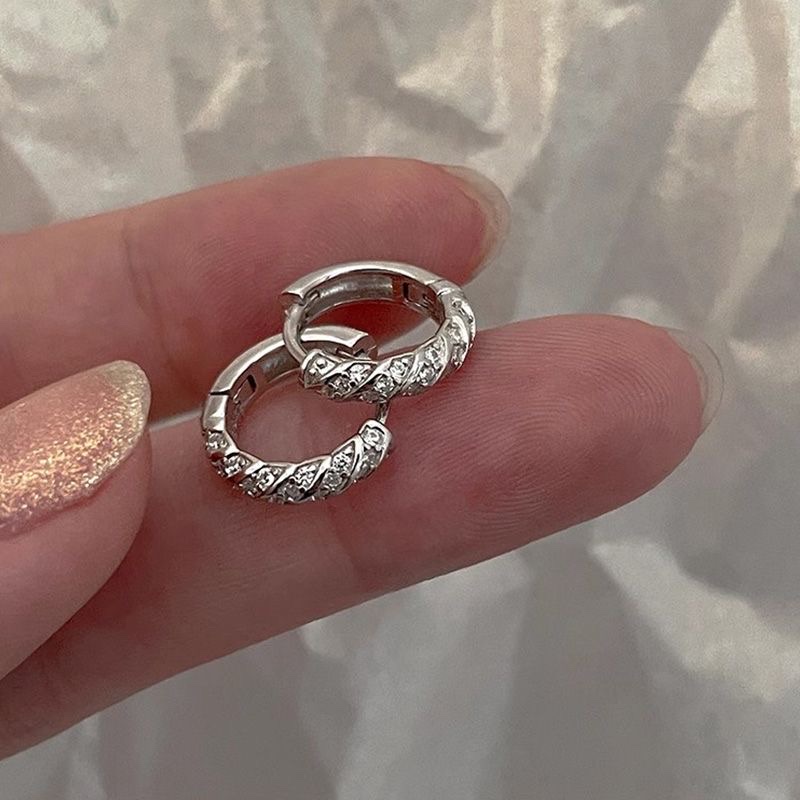 925 silver ear rings, fashionable and elegant for women, anti-allergy ear buckles, new Korean version earrings, 455 accessories, earrings, earrings, stud accessories Specification image