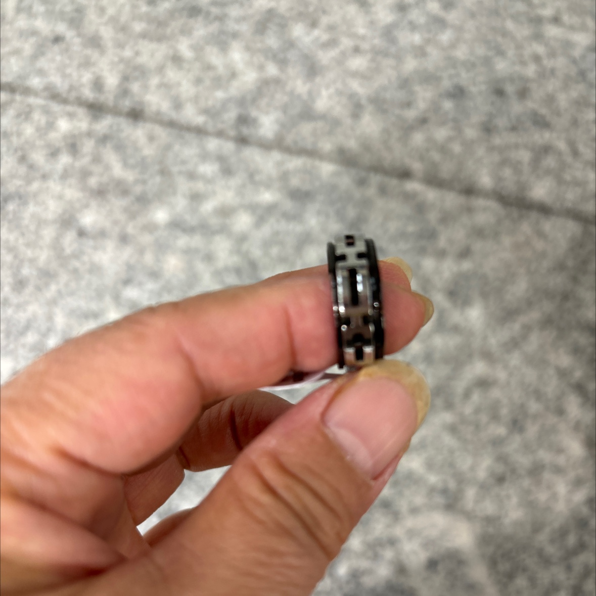 不锈钢保色转动戒指，，独特设计中古风格 璀璨光泽 精致男女士同款戒指