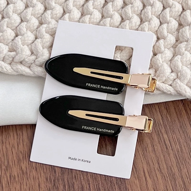 This is a special hair accessory for children. It comes with a hair bun, a nylon hair band and a hair accessory. The integrated design makes it easy to create a sweet hairstyle detail image 4