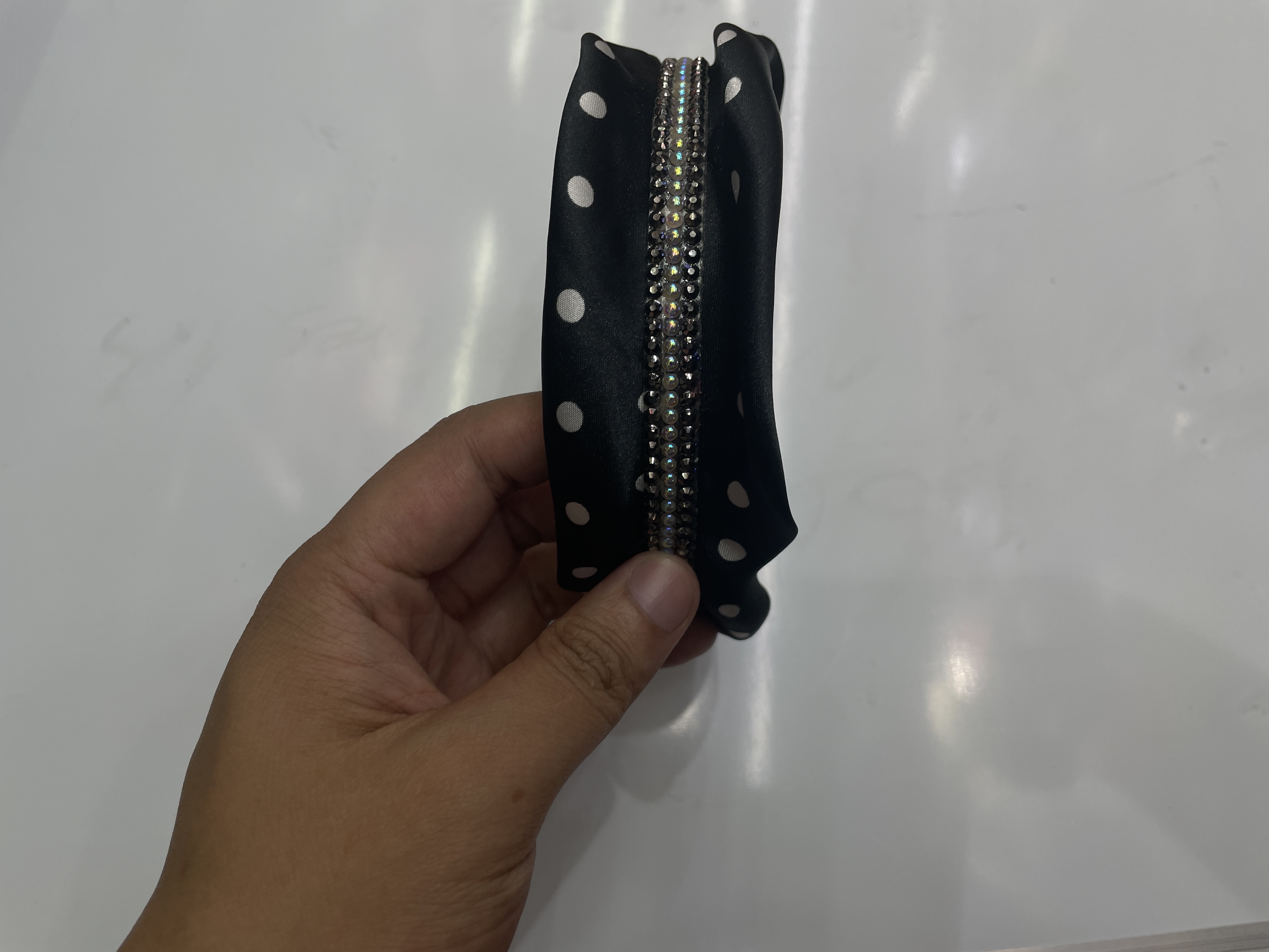 韩版女士拼接发箍 发卡珍珠点缀 头箍毛发箍设计 儿童发箍时尚配饰发卡女士拼接韩版发箍儿童发箍毛发箍发卡女士拼接韩版头箍珍