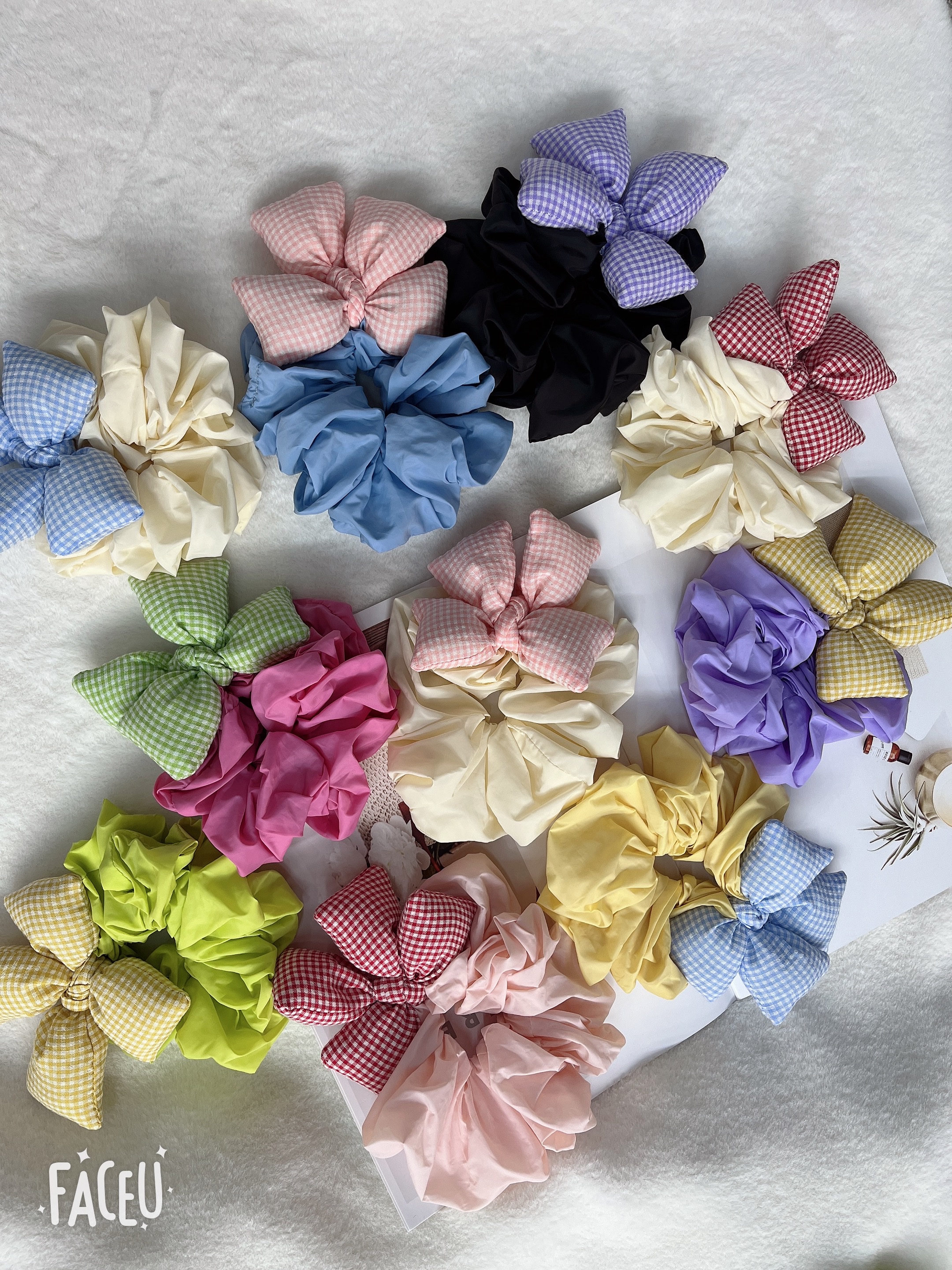 Korean-style fashionable, simple and trendy checked bow tie large intestine hair band, available in multiple colors