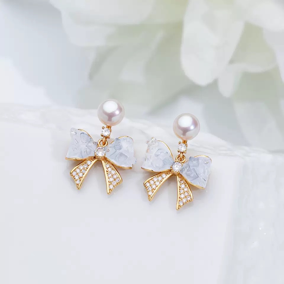 The Weishiliya Ice Crystal Natural freshwater Pearl Earrings S925 silver needle gradient color earrings for women exude a sense of high-end sophistication detail image 6