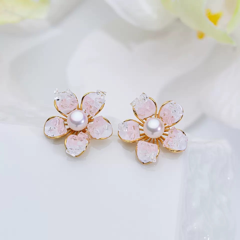 The Weishiliya Ice Crystal Natural freshwater Pearl Earrings S925 silver needle gradient color earrings for women exude a sense of high-end sophistication detail image 16