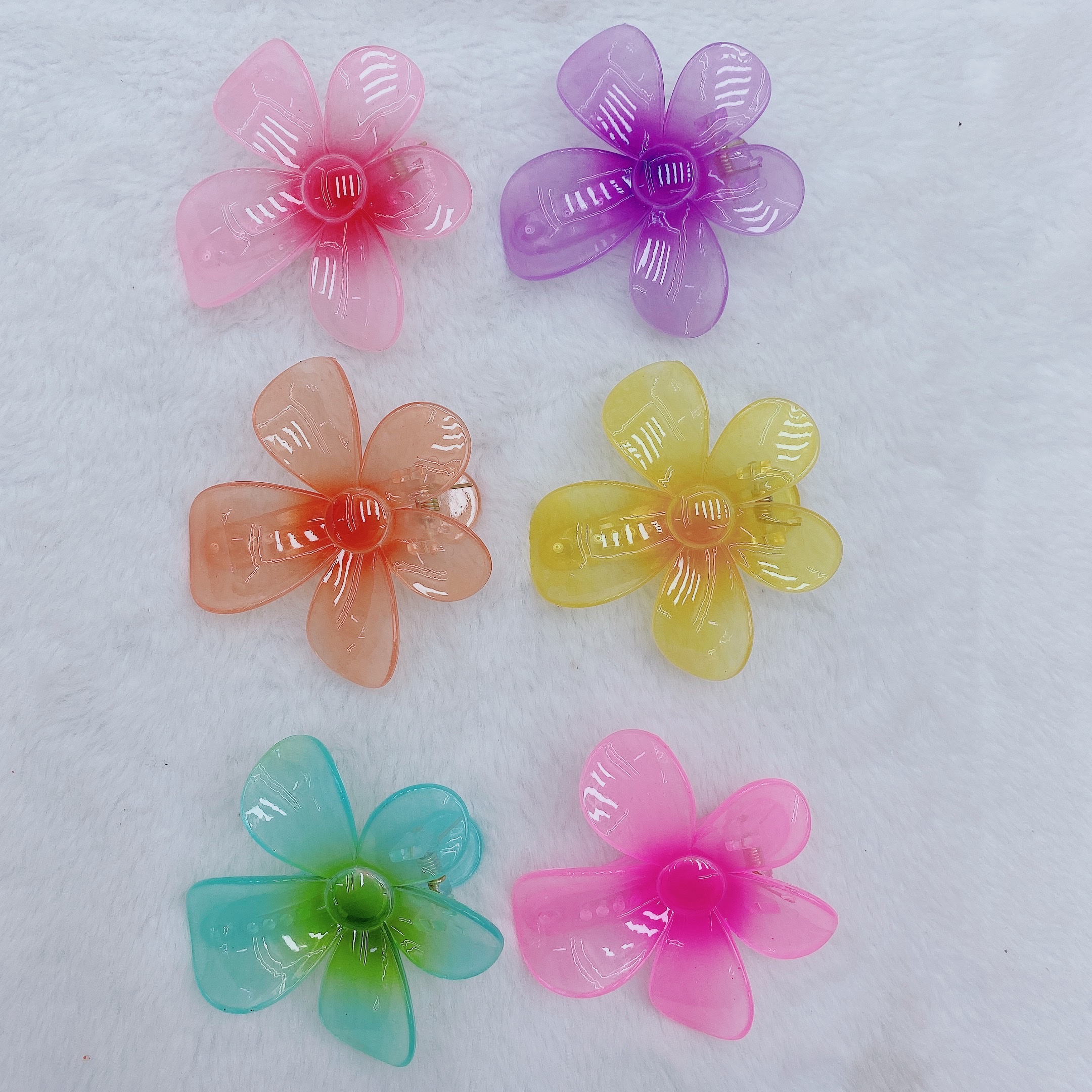 亚克力饰品发饰 精美发夹头饰 抓夹 简约时尚女士日常配饰 持久固定发型