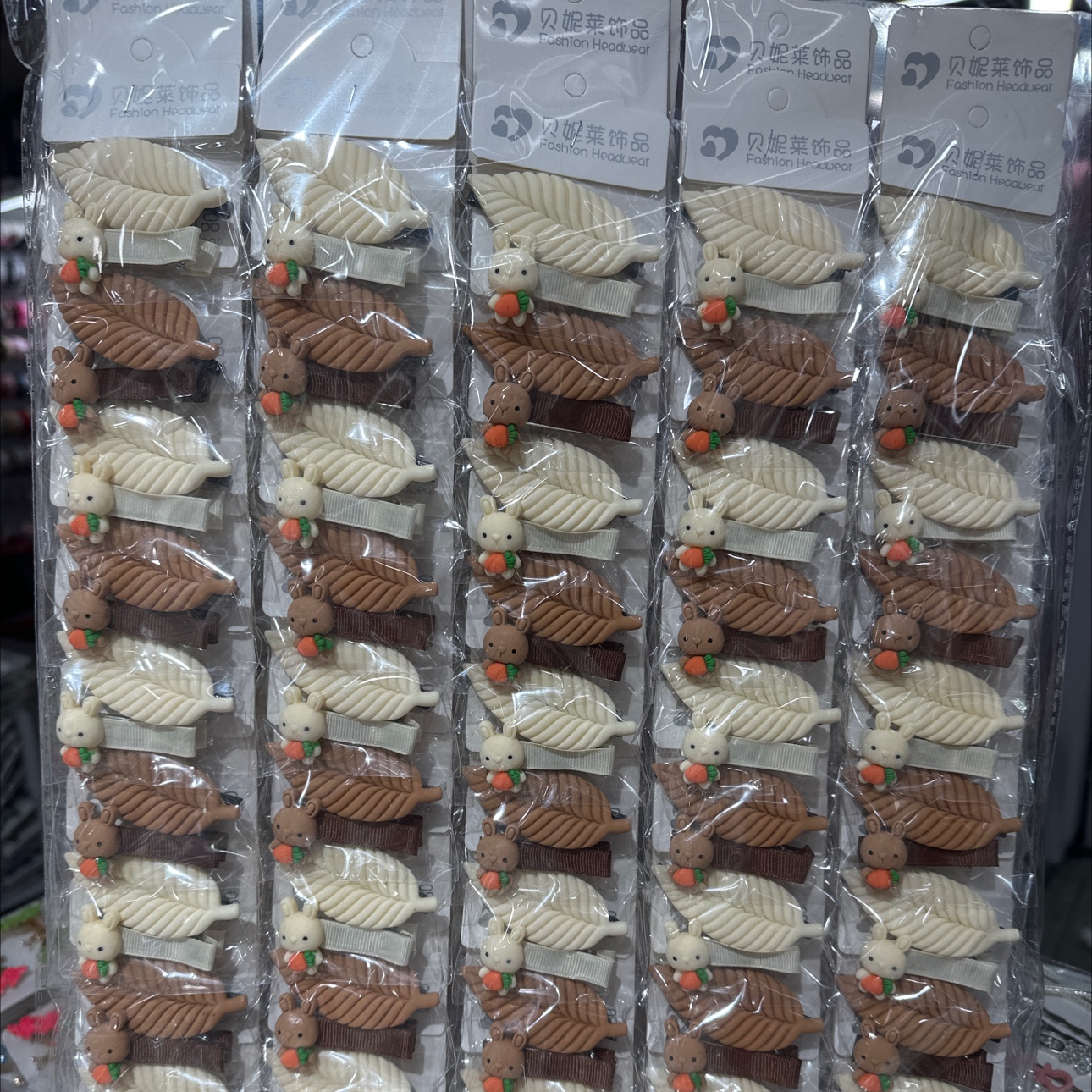 亚克力饰品发饰 抓夹式设计 头饰发夹 简约时尚女士日常配饰，儿童，学生党，小红书爆款，压夹