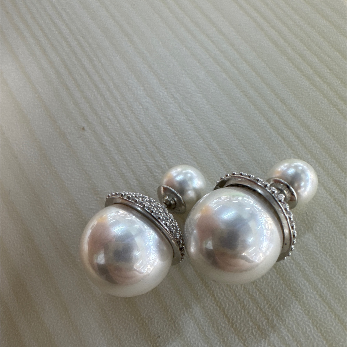 烧焊工艺珍珠耳环 优雅饰品 精致耳饰 时尚女士简约大气耳环设计详情图4