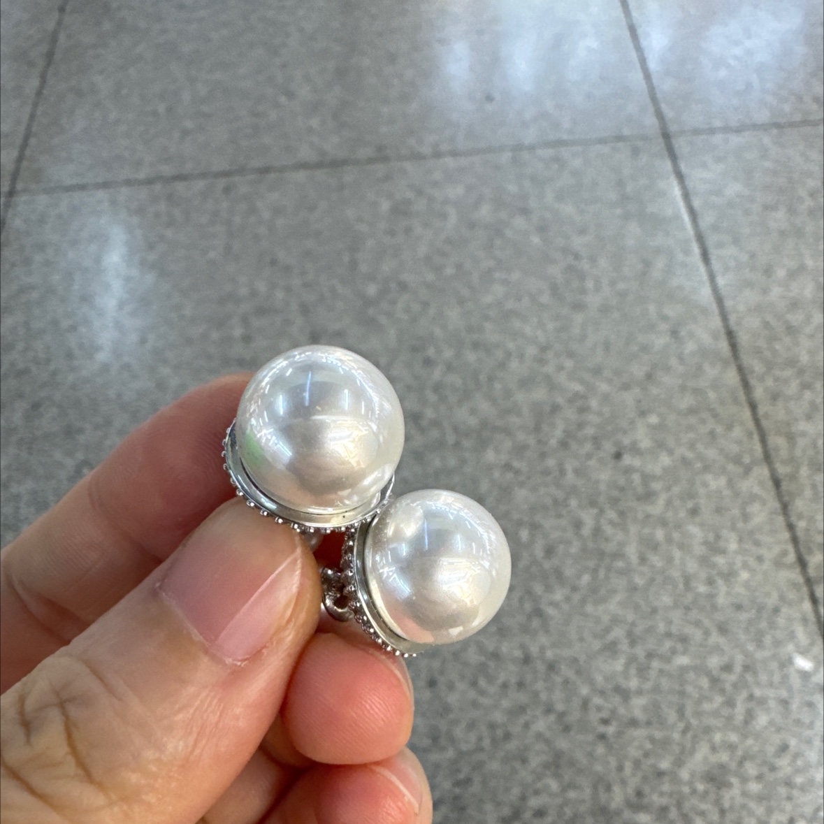 烧焊工艺珍珠耳环 优雅饰品 精致耳饰 时尚女士简约大气耳环设计