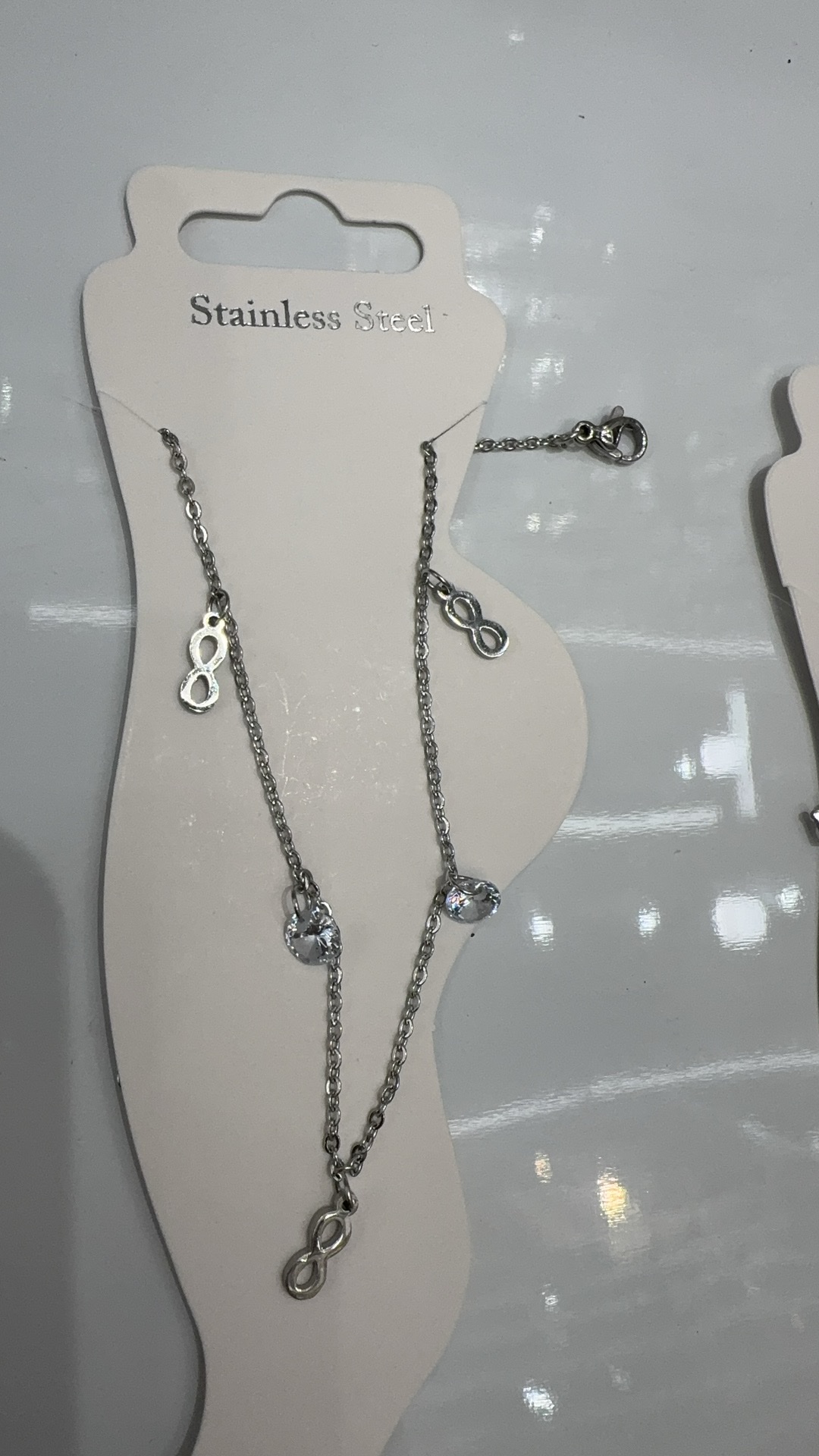 蝴蝶结锌合金戒指女滴釉款 合金吊坠手串石装饰 独特设计时尚饰品新款上市详情图4