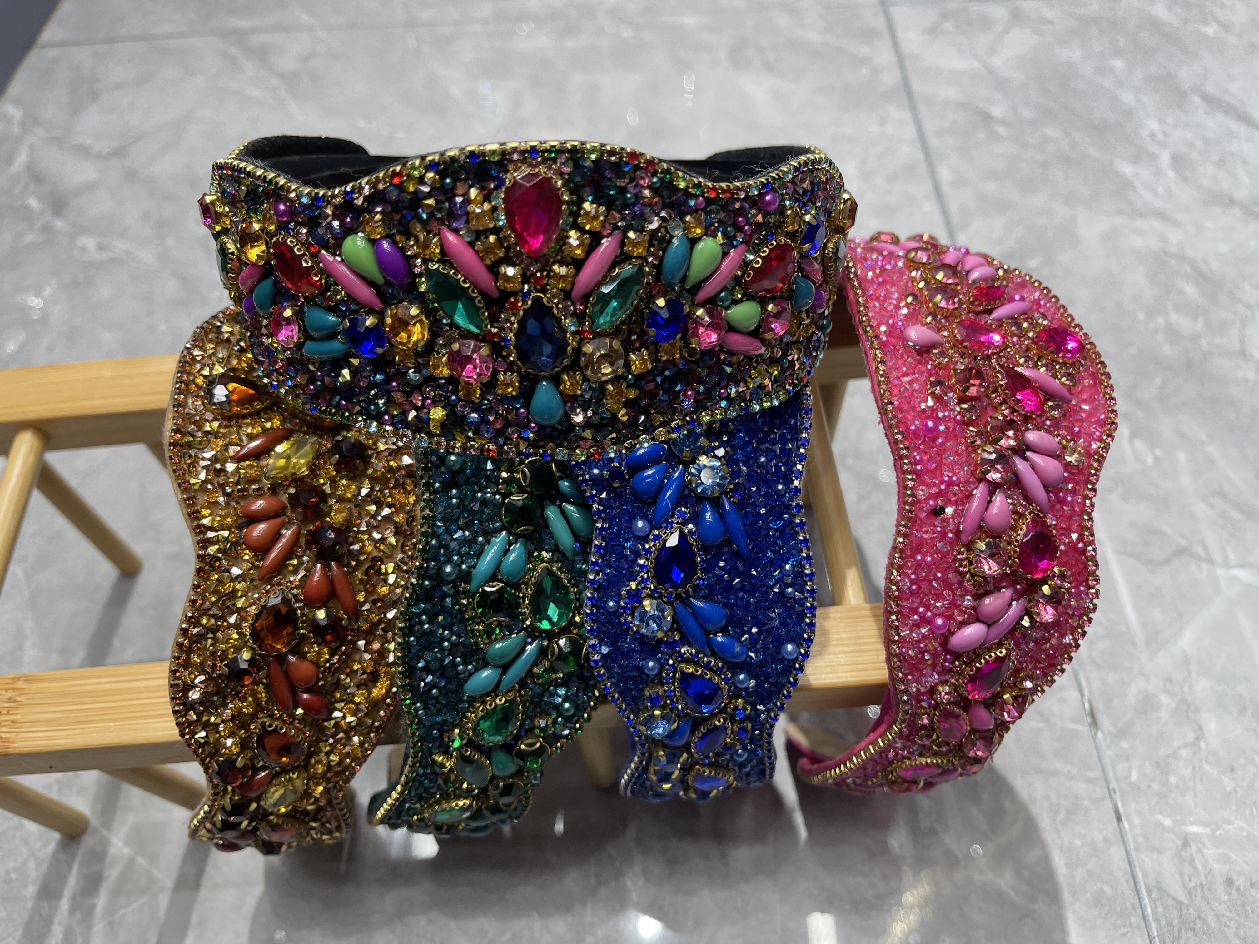 Korean-style women's spliced hairpins and headbands are fashionable accessories that are simple, elegant and long-lasting detail image 3