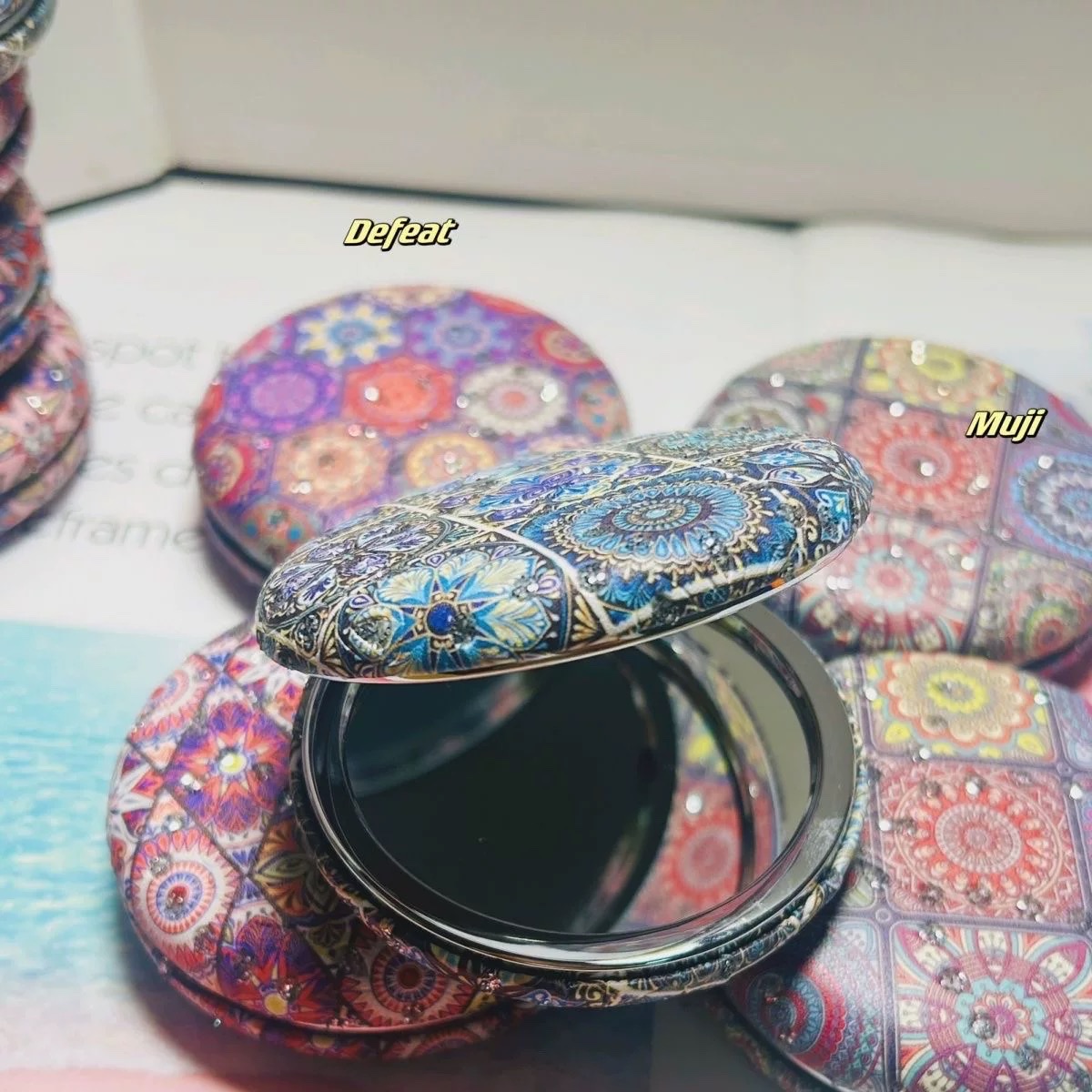 Mini mirror with Xinjiang ethnic style, women's portable makeup mirror, small, cute, portable, foldable, handheld, double-sided Xinjiang pattern museum, ethnic style, almond wood pattern mirror, portable makeup mirror, cute, portable, foldable, Xinjiang ethnic detail image 10