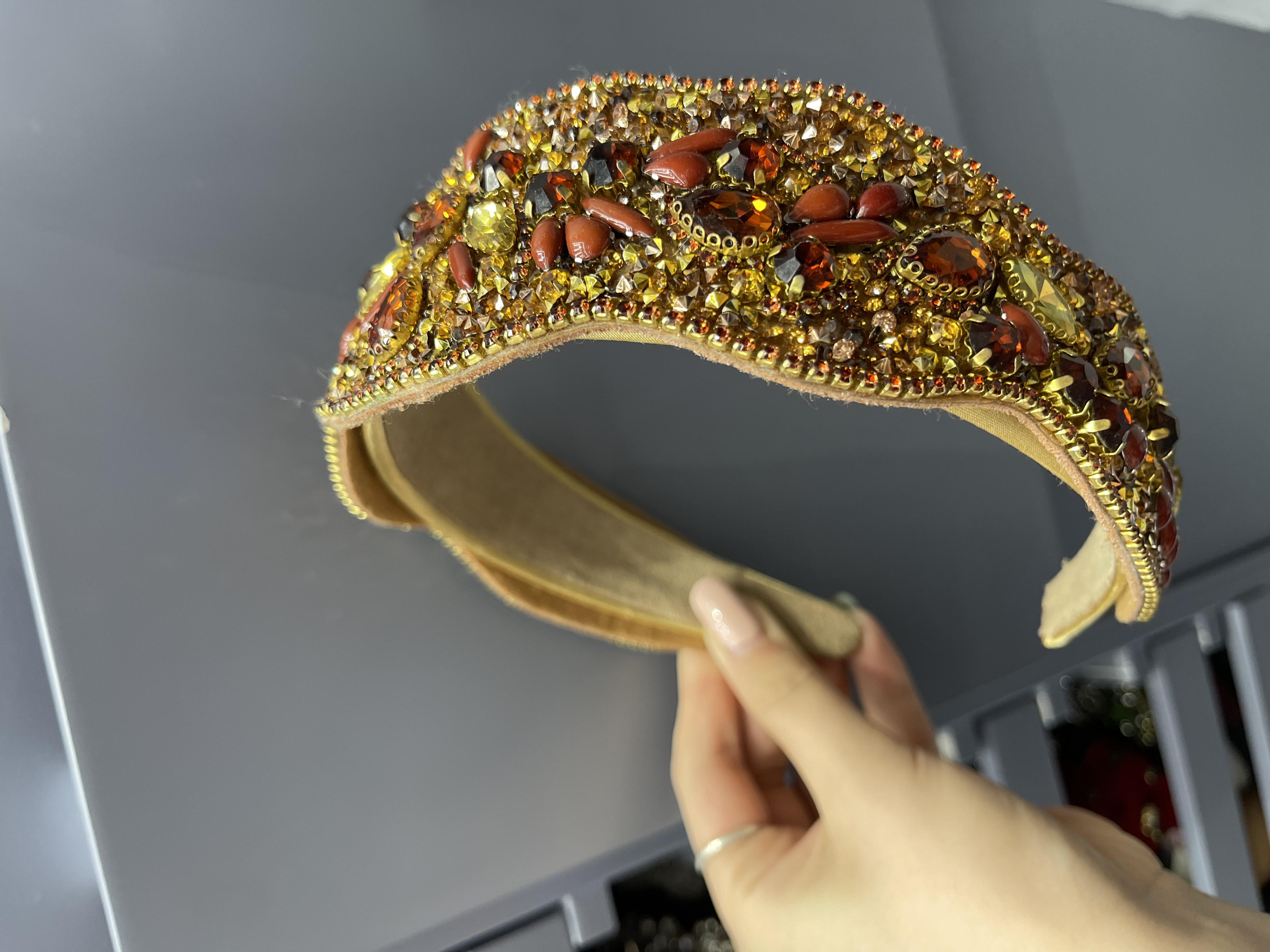 Korean-style women's spliced hairpins and headbands are fashionable accessories that are simple, elegant and long-lasting detail image 5