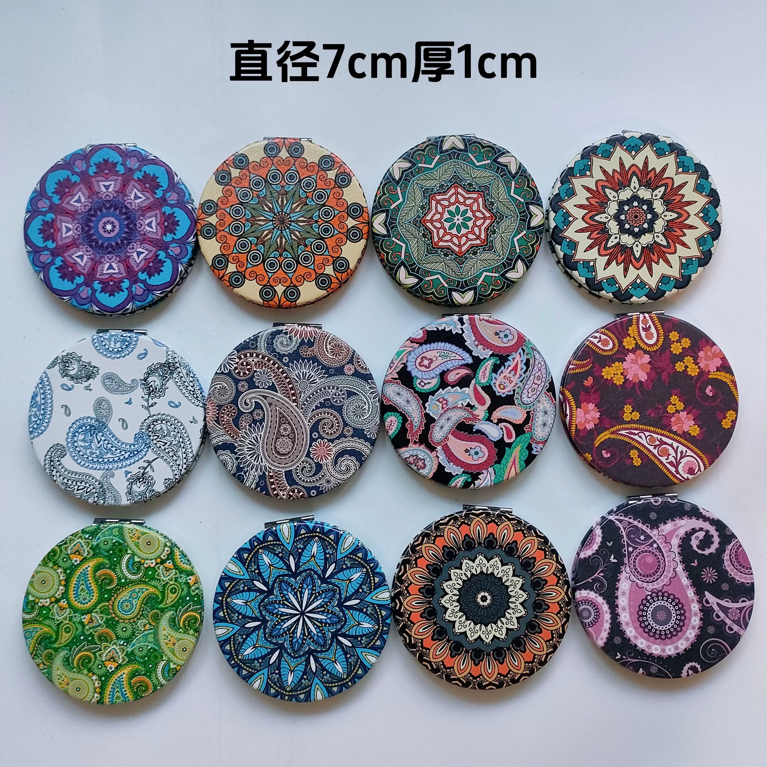 Mini mirror with Xinjiang ethnic style, women's portable makeup mirror, small, cute, portable, foldable, handheld, double-sided Xinjiang pattern museum, ethnic style, almond wood pattern mirror, portable makeup mirror, cute, portable, foldable, Xinjiang ethnic detail image 16