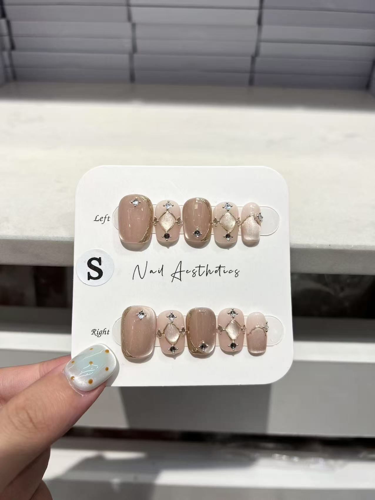 Fashionable wearable nail, finished nail art, wearable nail decoration, finished nail art set