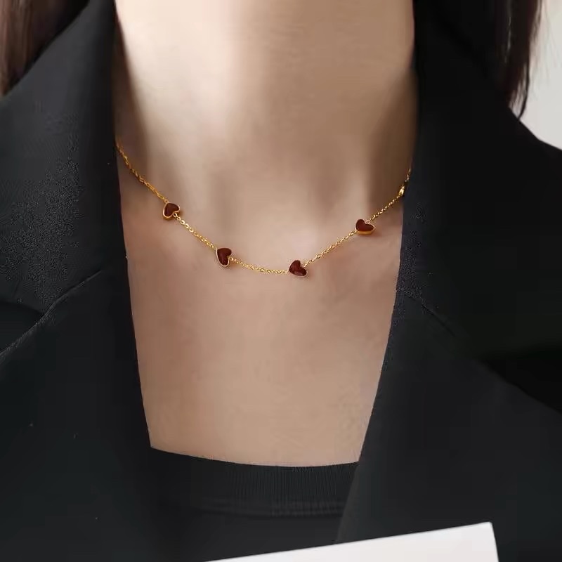 不掉色~安可拉红爱心项链女酒红颈链锁骨链桃心叠戴高级感设计项链