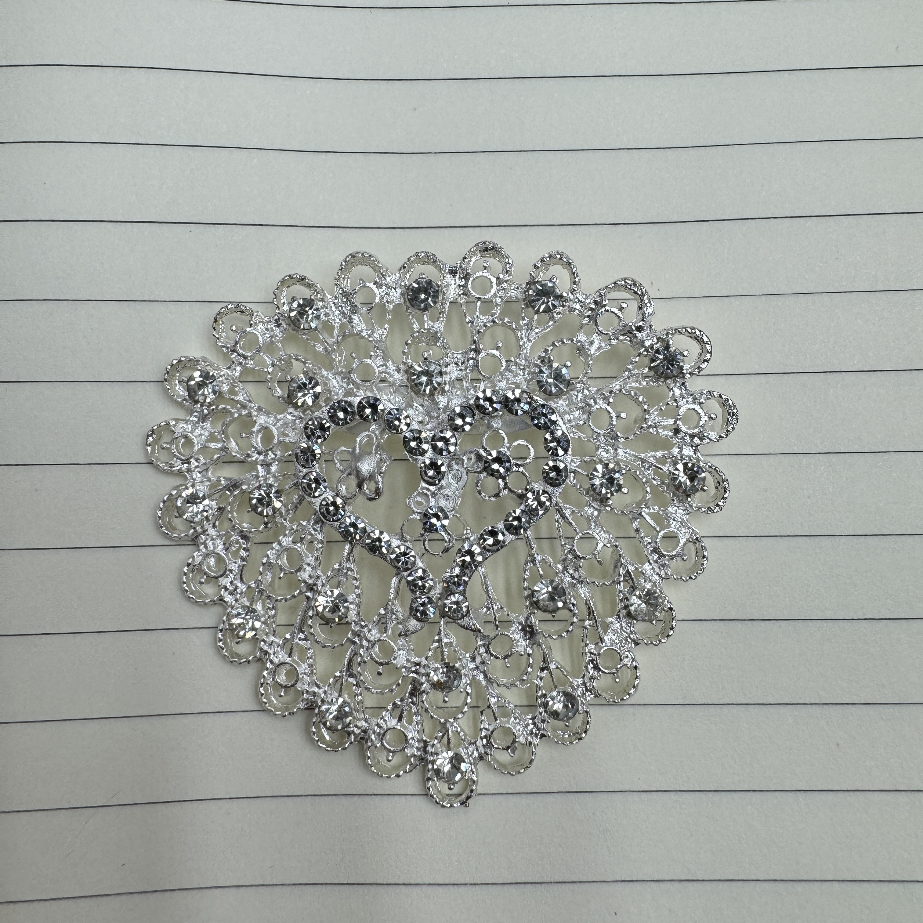 爆款镀银系列金属胸针爱心水钻女士西装配饰