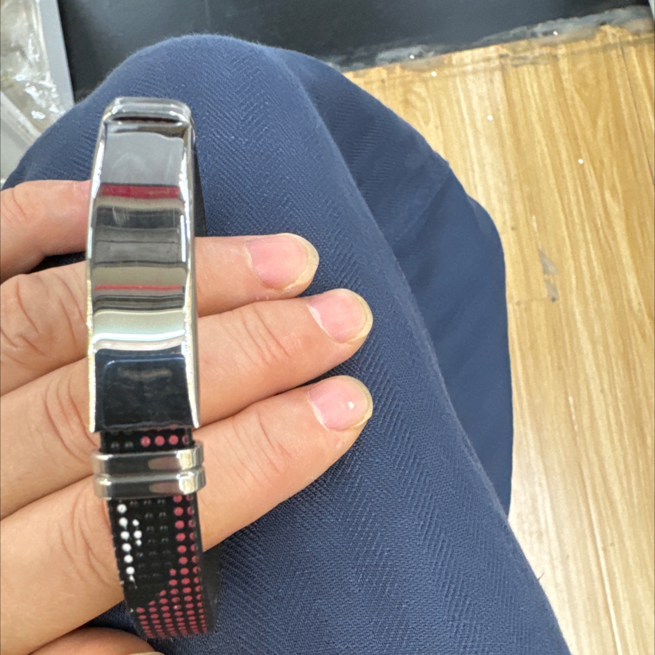 不绣钢光面皮手镯，简约大方时尚潮流个性休闲百搭个性手镯，配戴效果非常赞哦不绣钢钻戒💍2025年流行趋势元素，设计理念新颖