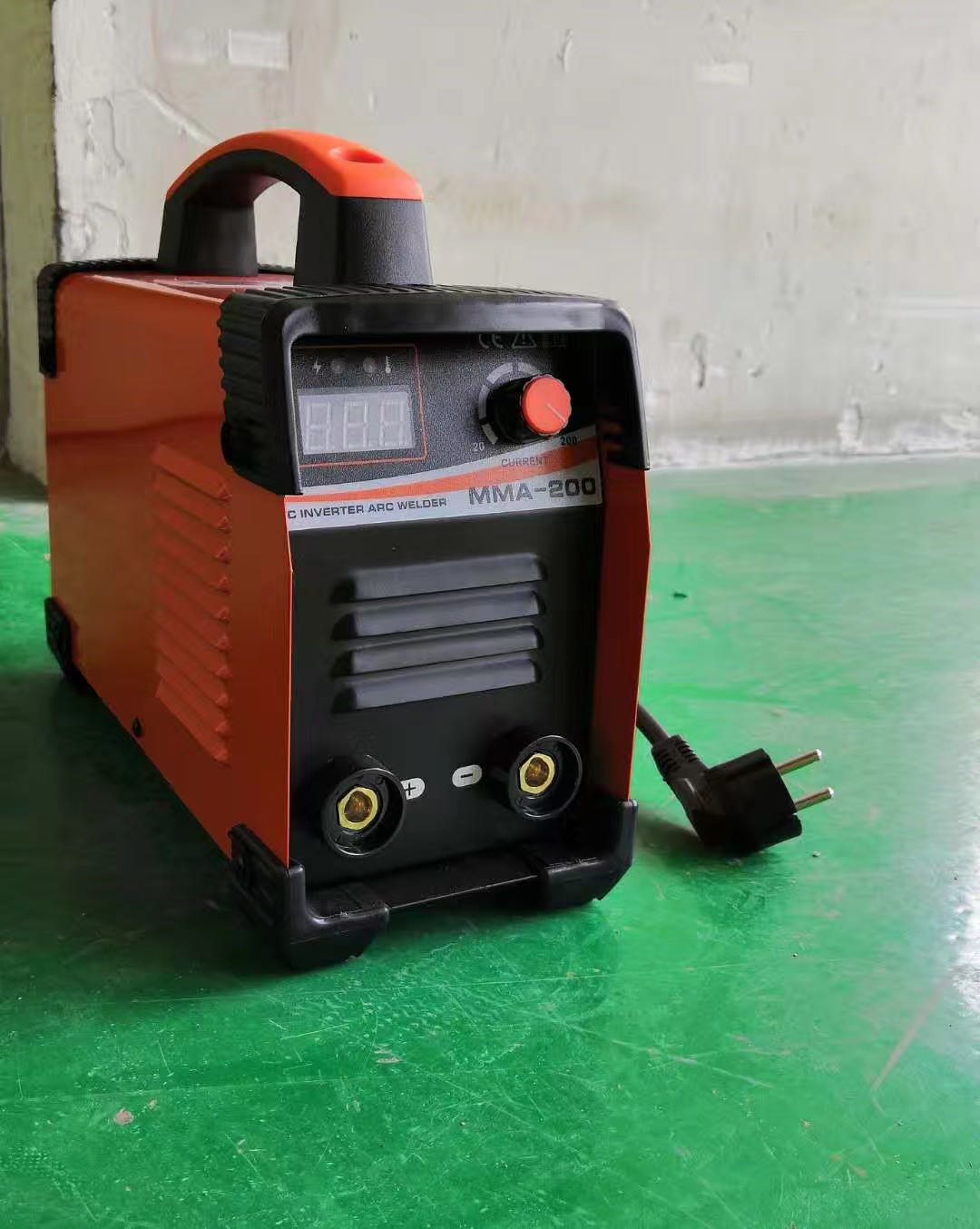 便携式手工电焊机220V/380V逆变直流手工弧焊机厂家01