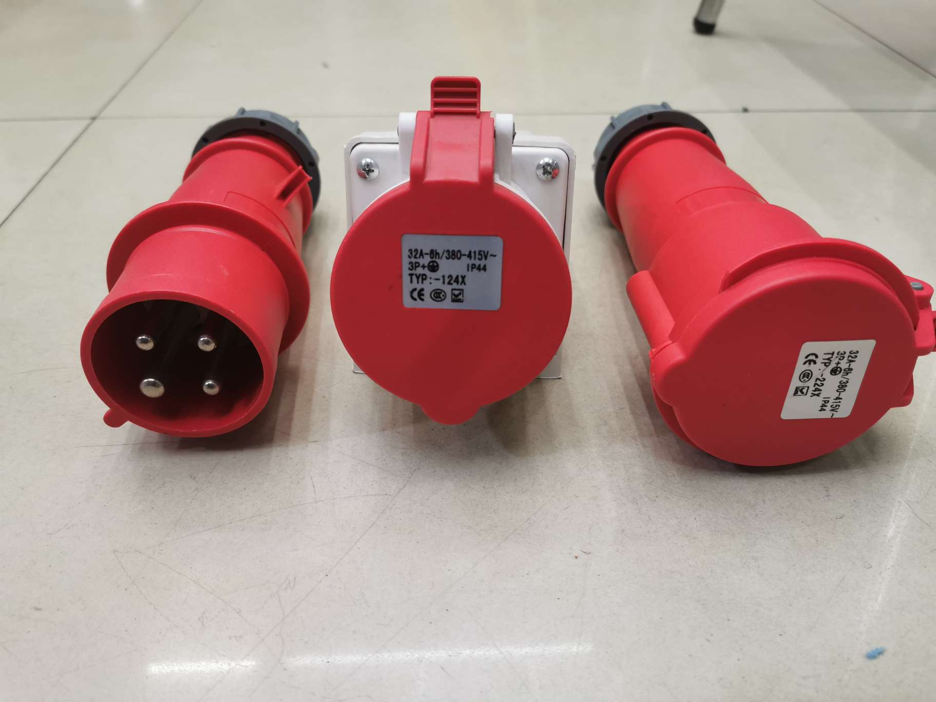 美式墙壁电源插座带急停按钮 保护开关控制 118型开关设计 安全便捷电源解决方案112