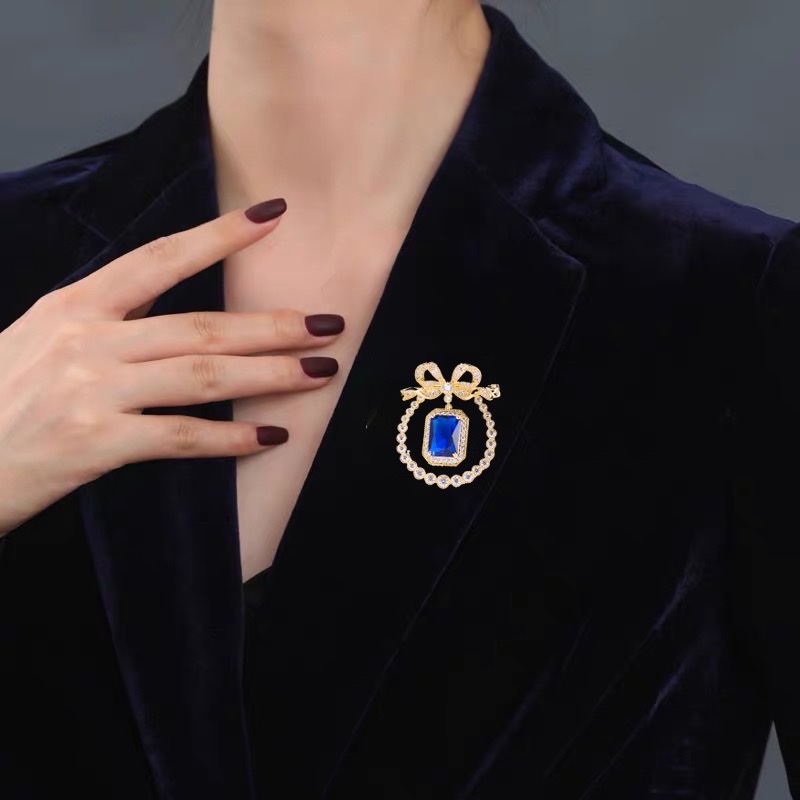 胸针/labubu/磁吸头巾扣/胸针扣/马口铁胸针产品图