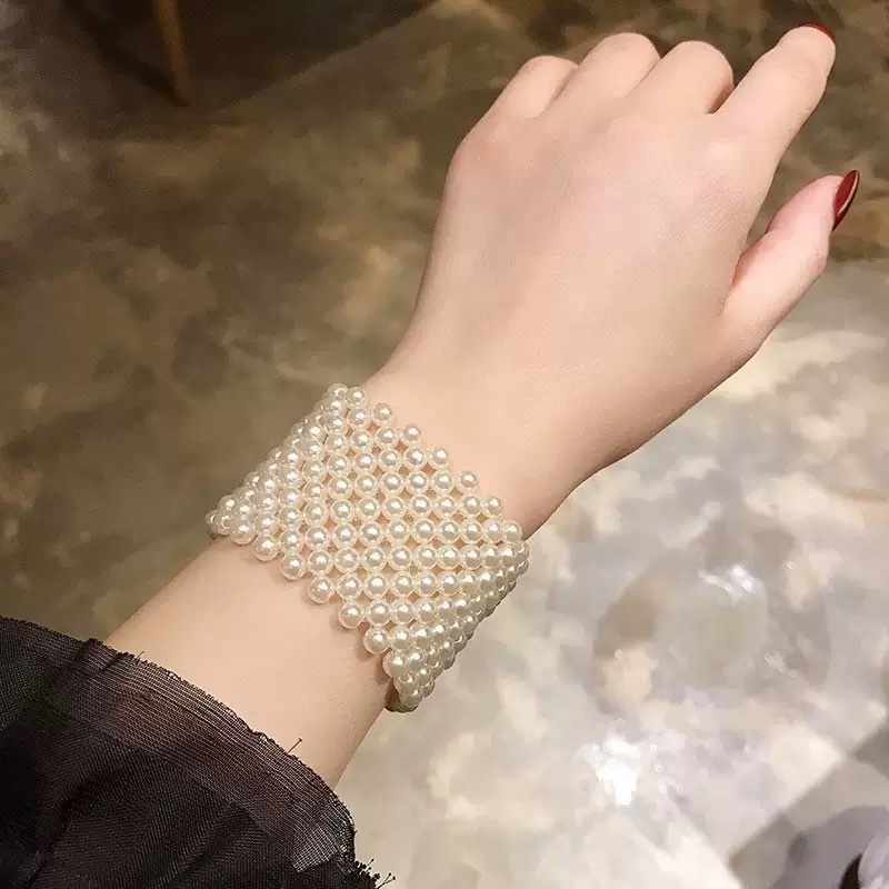 跨境ins同款宽版气质弹力手链女 时尚风仿珍珠手工编织手环厂家直销