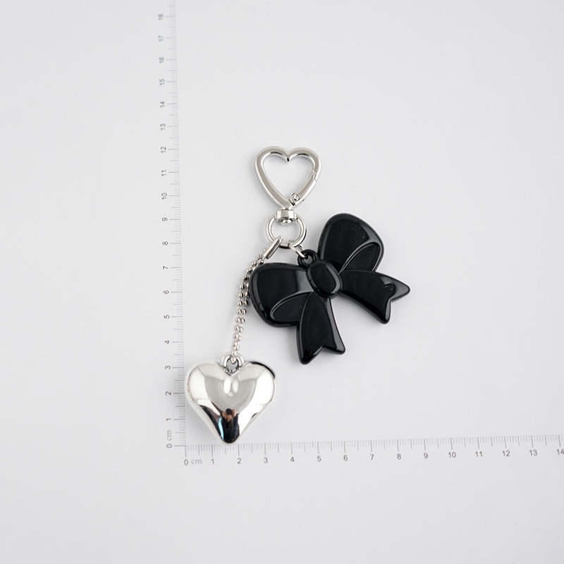 ins安哥拉红色系蝴蝶结银爱心包挂钥匙扣亚克力钥匙扣钥匙扣细节图