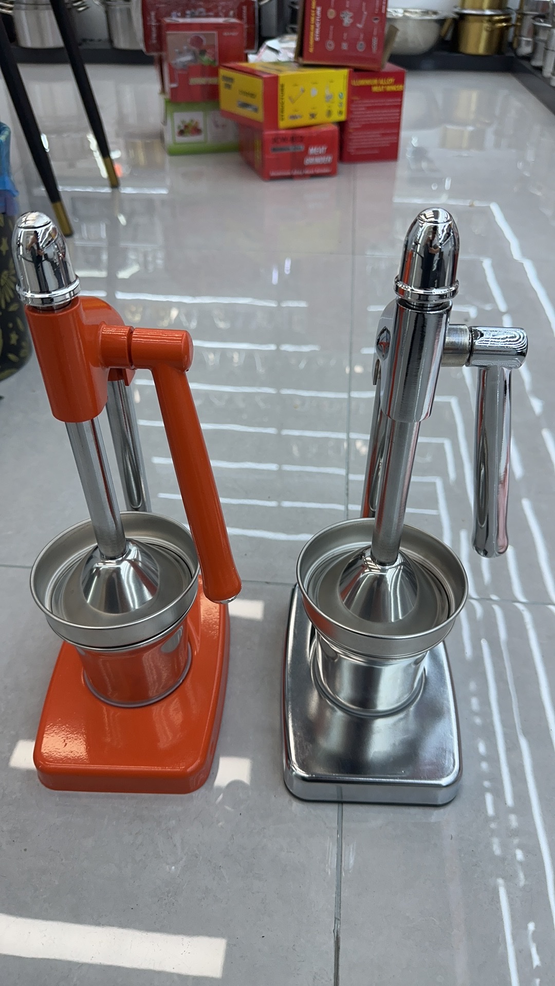 榨汁机，各种款式 详情 联系微信15309570858