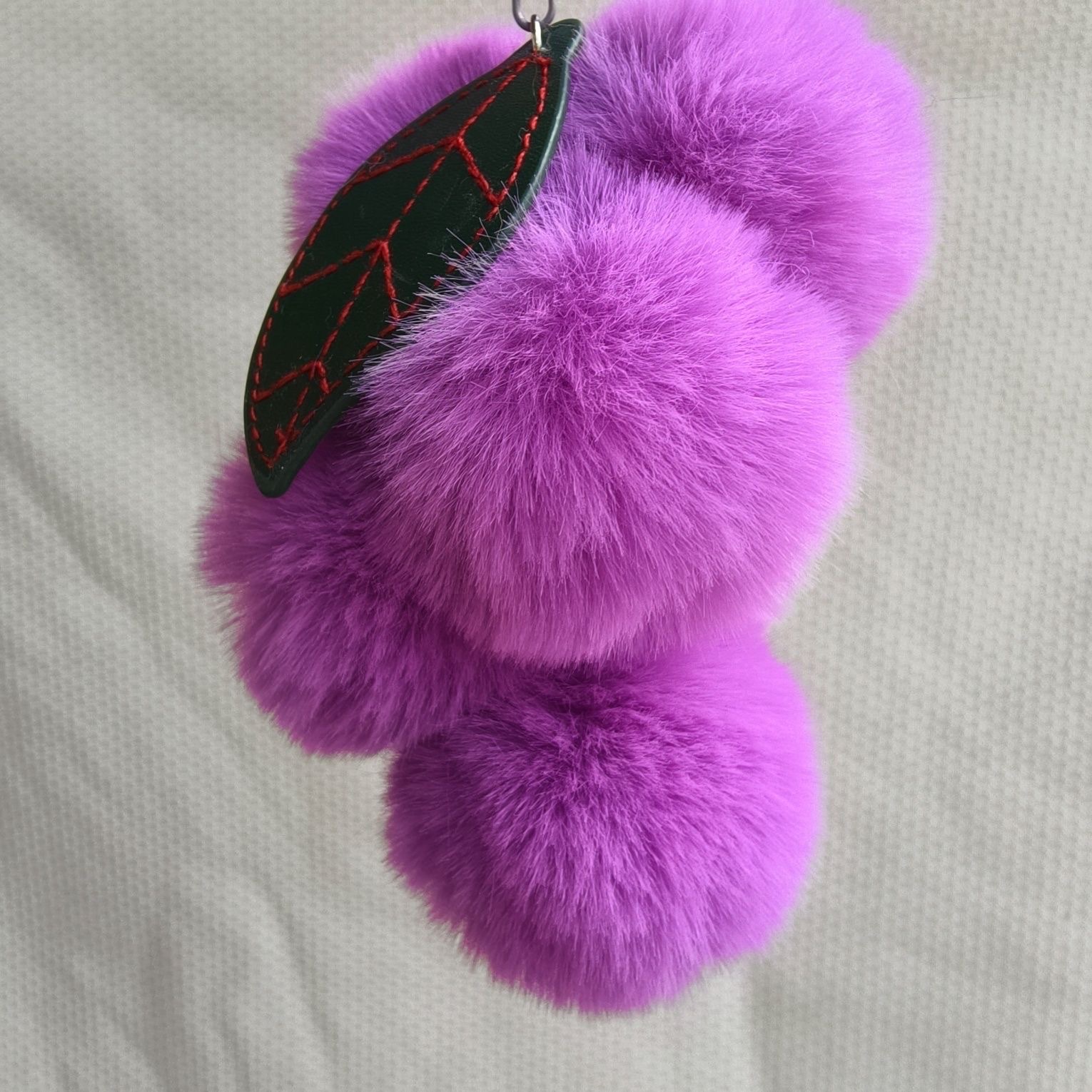 爆款水果葡萄绒球可爱毛绒书包汽车玩偶钥匙扣包包挂饰挂件礼物