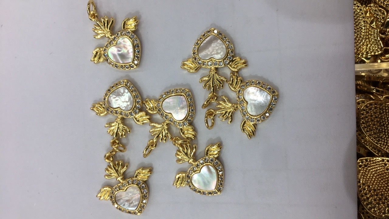New shell pendant palm vs. heart vs. little fox pendant accessory details Picture