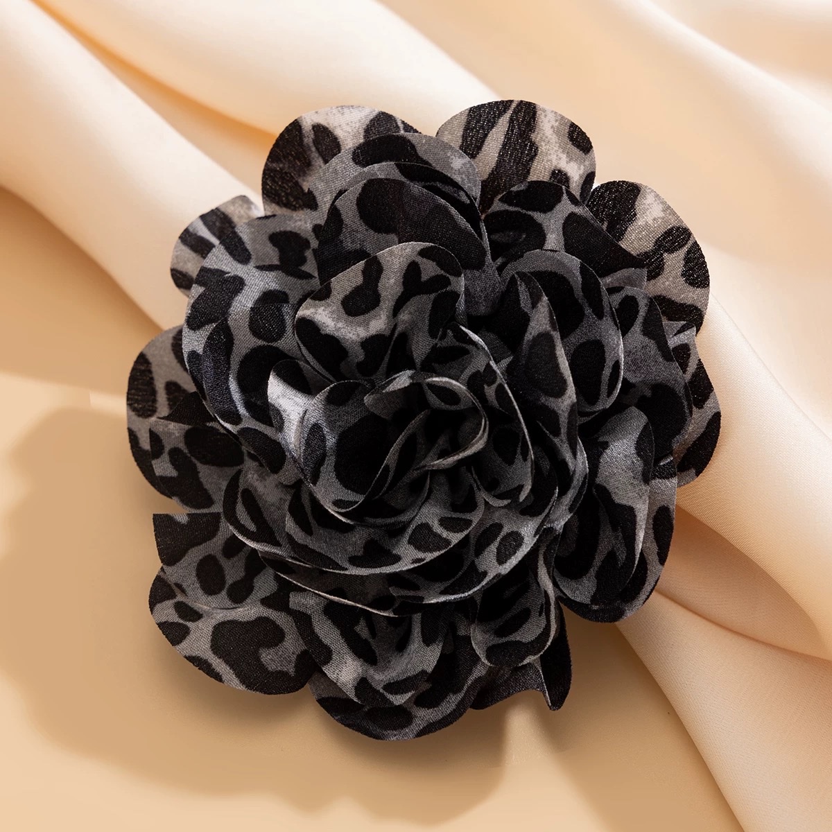 豹纹鸭嘴夹别针花朵胸针女 时尚性感百搭网红气质舞台演出配饰品项链脖链