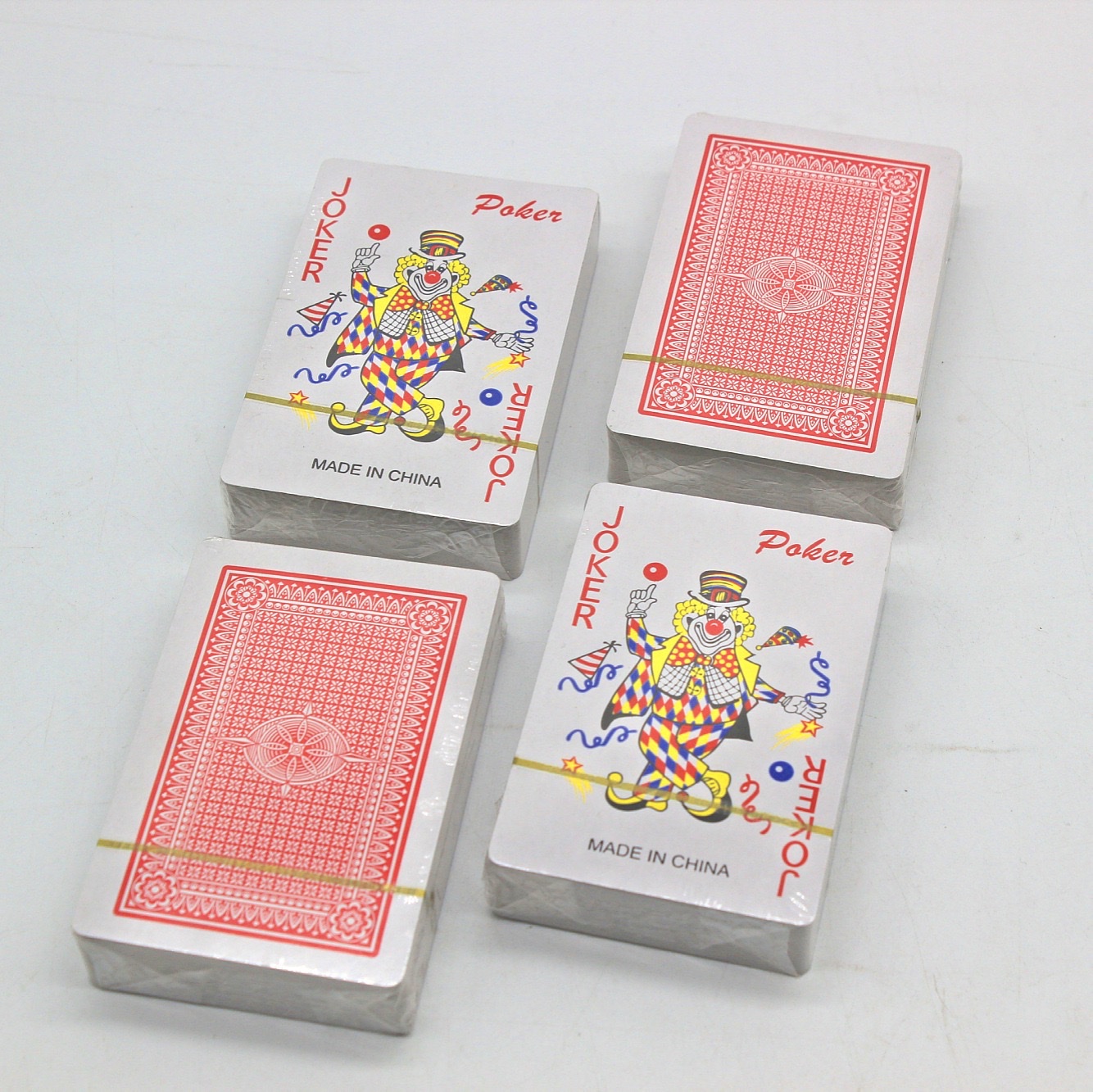 裸牌扑克 采用高档280g扑克纸张防潮效果好 耐折度高 经久耐用，印刷效果清晰 弹性好 支持定制 外贸佳品