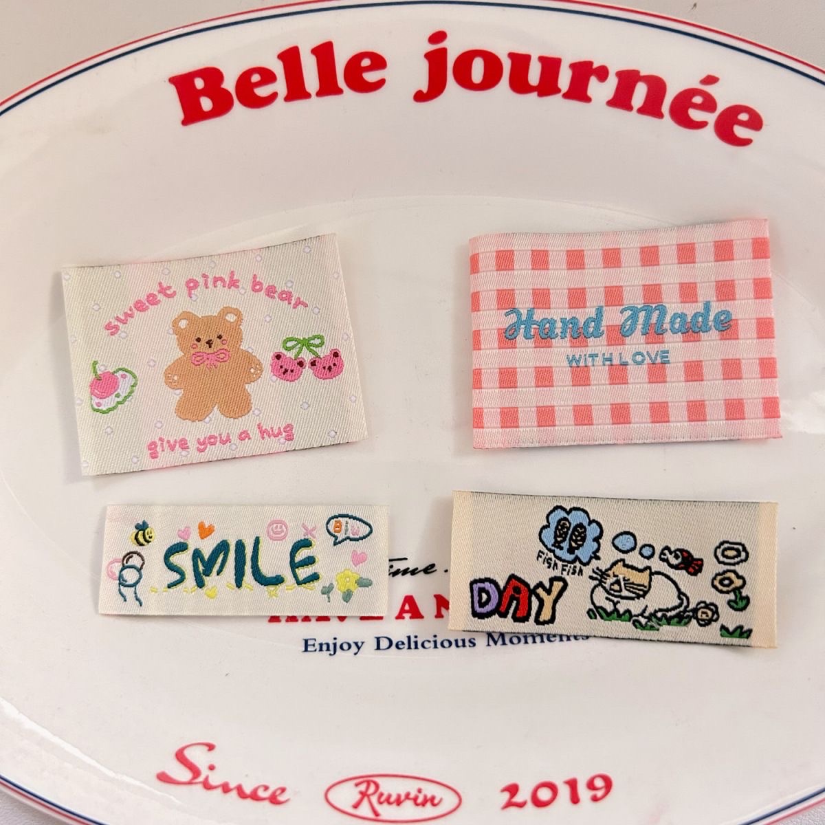 Korean in-stock versatile fabric label colorful polka dot checkered bear clothes collar label bag fabric label Specification image