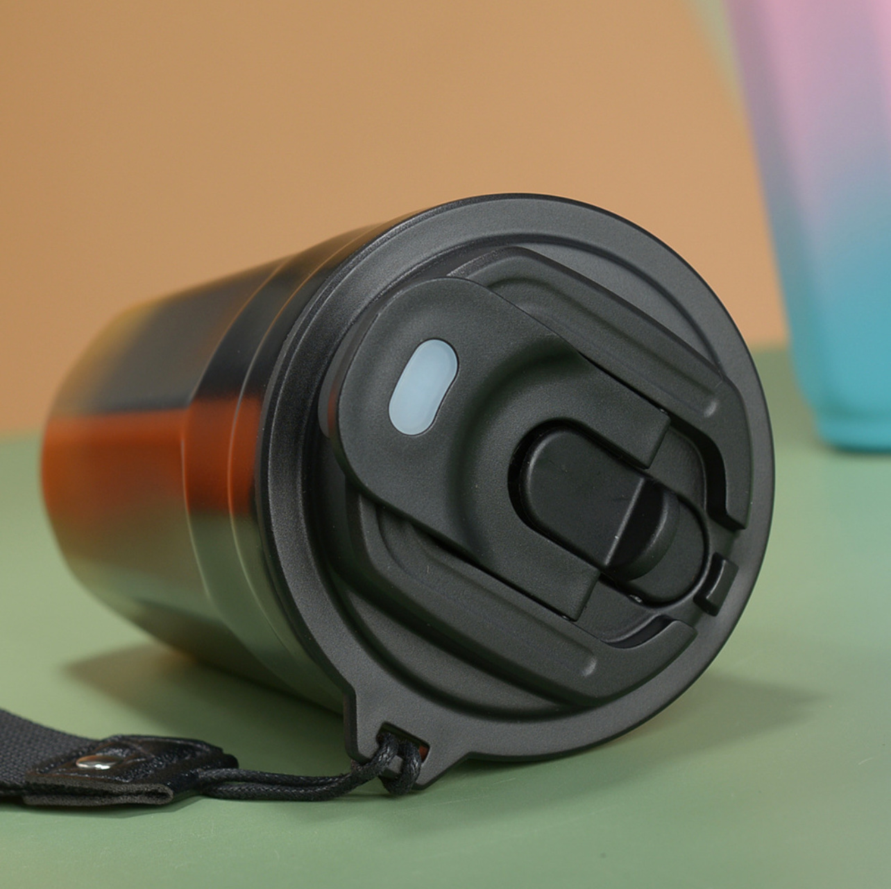 渐变多彩咖啡杯，手提绳方便携带，双饮任你选择详情图4