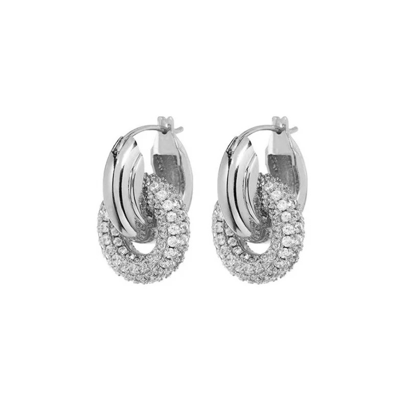 Long earrings for elegant ladies, high-end stud earrings, fashionable accessories for women. Long stud earrings showcase the charm of women, fashionable accessories highlight the grace and style. Long earrings for women, elegant and stylish Item Picture